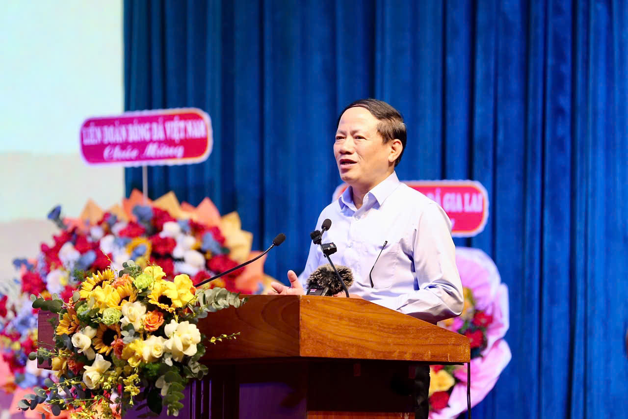 Chuyển giao đội b&oacute;ng đ&aacute; nữ Đak Đoa về CLB Ho&agrave;ng Anh Gia Lai- Ảnh 2.