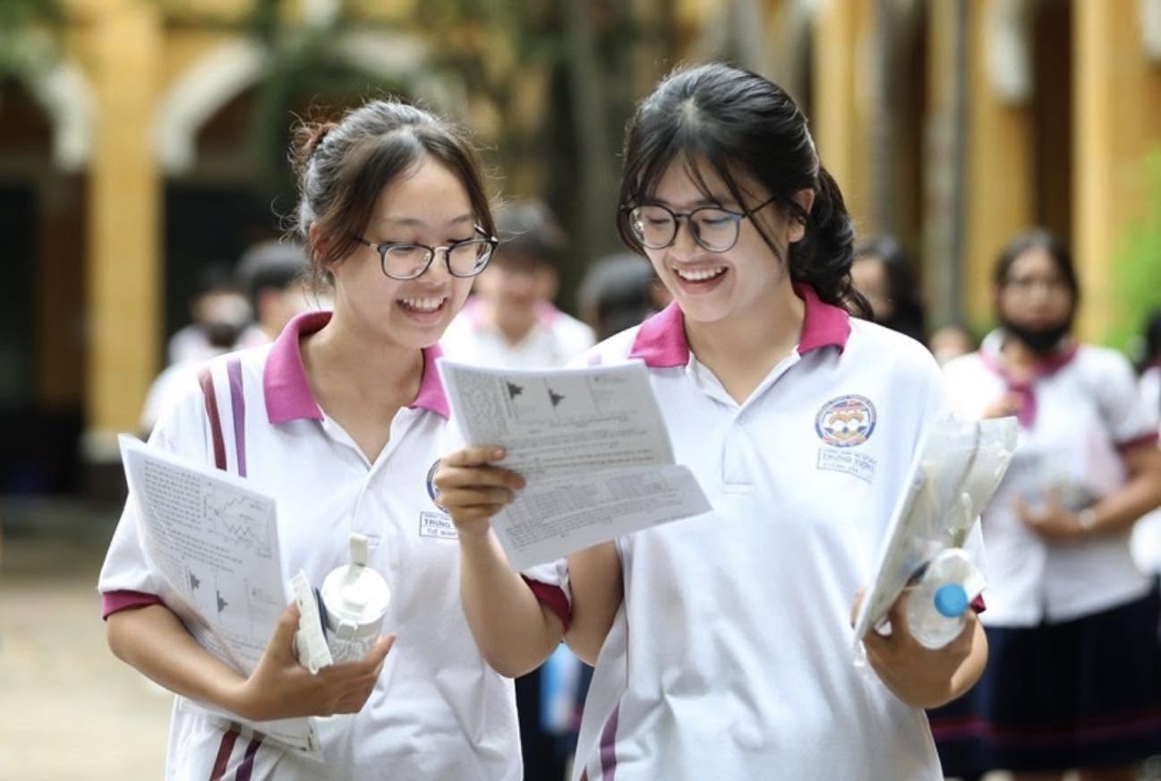 Phụ huynh lo bỏ điểm cộng IELTS l&agrave;m giảm động lực học tiếng Anh- Ảnh 1.