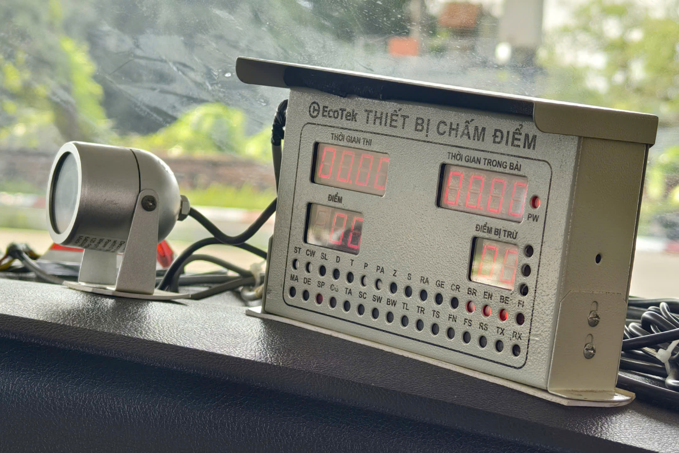 H&agrave; Nội: Chấn chỉnh việc chấp h&agrave;nh an to&agrave;n giao th&ocirc;ng của xe tập l&aacute;i, ngăn tai nạn - Ảnh 4.
