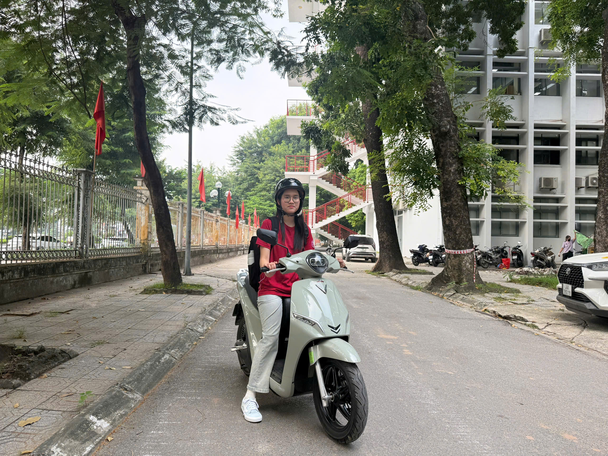 Tân sinh viên và câu chuyện "chiếc xe đầu đời" - Ảnh 1.
