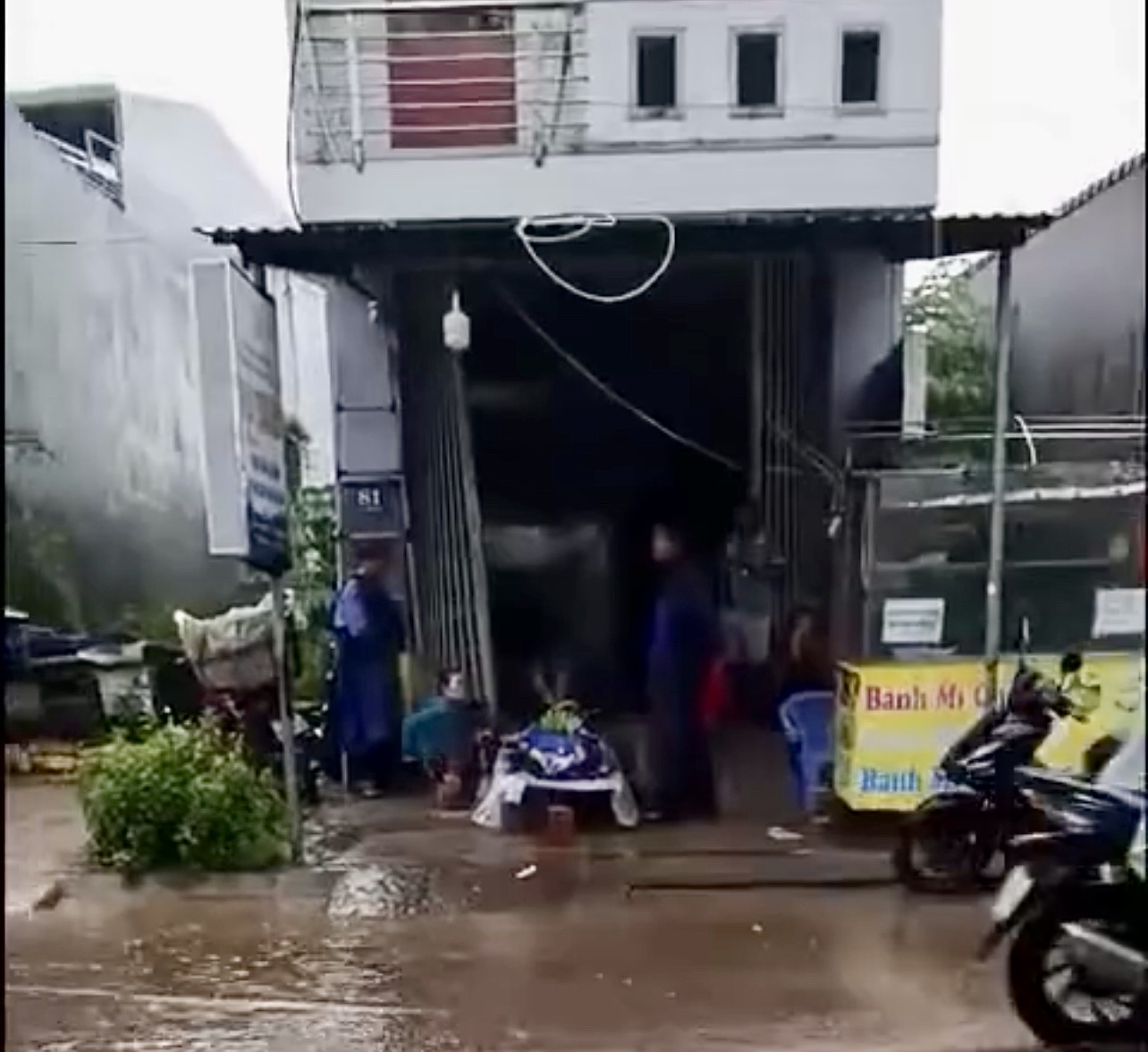 Gia Lai: Tai nạn điện tại l&ograve; b&aacute;nh m&igrave; khiến một người tử vong- Ảnh 1.