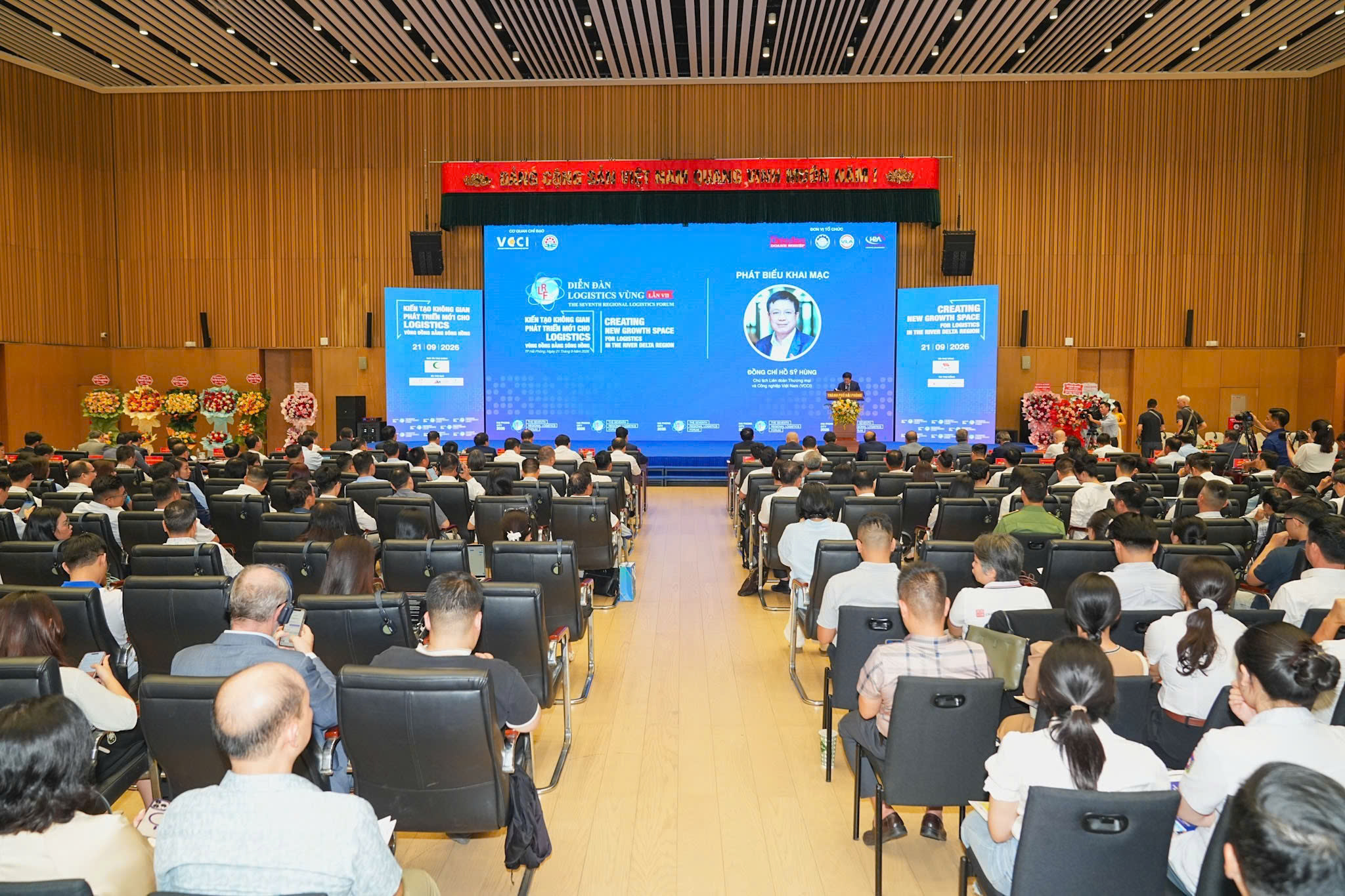 Kiến tạo kh&ocirc;ng gian ph&aacute;t triển mới cho Logistics v&ugrave;ng Đồng bằng s&ocirc;ng Hồng- Ảnh 6.