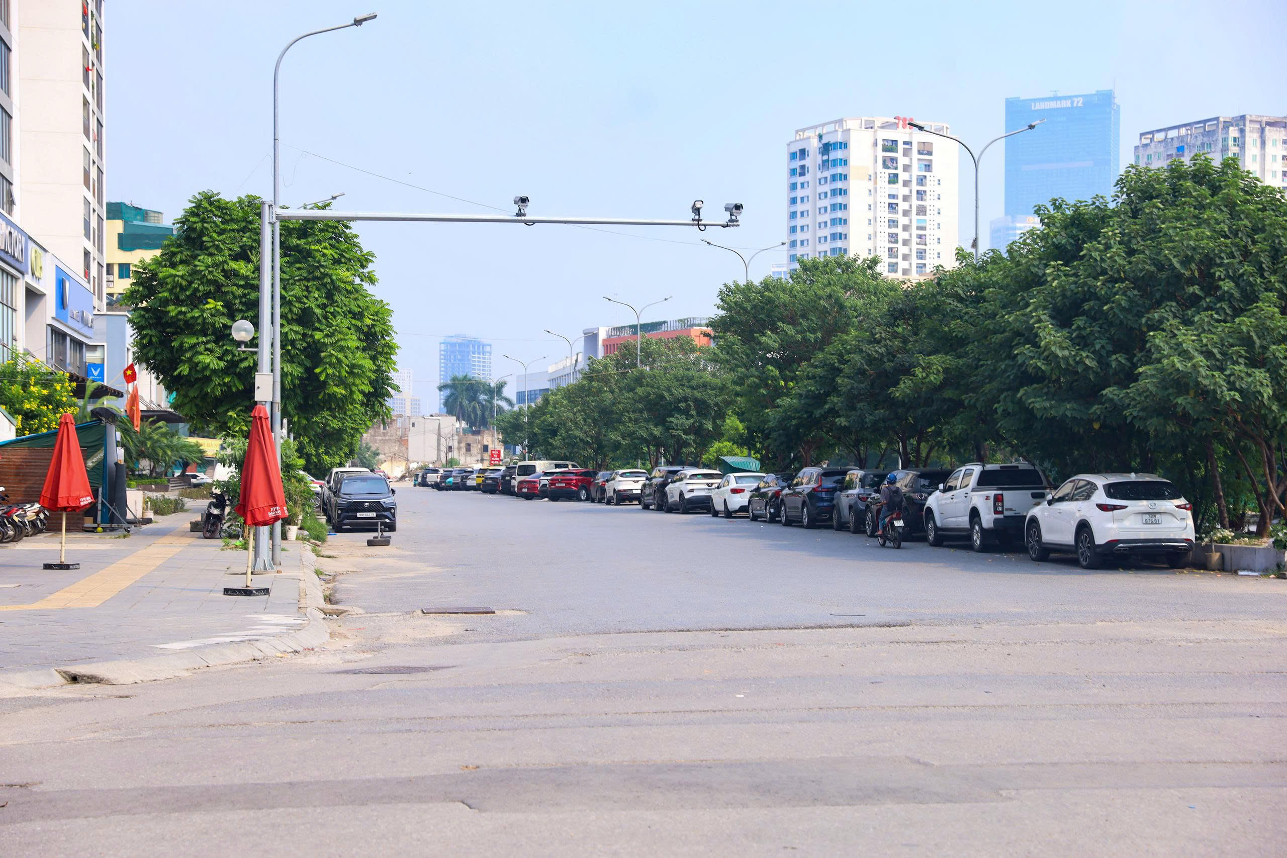 Cận cảnh đường nối Phạm H&ugrave;ng - L&ecirc; Đức Thọ sắp được nối th&ocirc;ng sau gần 10 năm vướng mặt bằng- Ảnh 11.