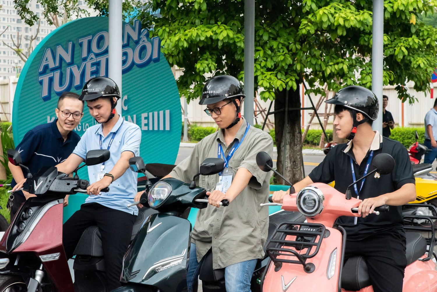 Tân sinh viên và câu chuyện "chiếc xe đầu đời" - Ảnh 2.