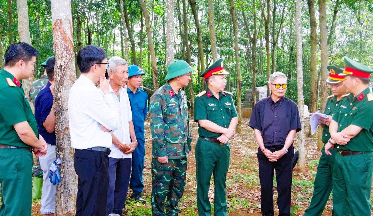 T&igrave;m kiếm h&agrave;i cốt 11 liệt sĩ đặc c&ocirc;ng hy sinh tại khu vực Dốc Miếu, Quảng Trị- Ảnh 2.