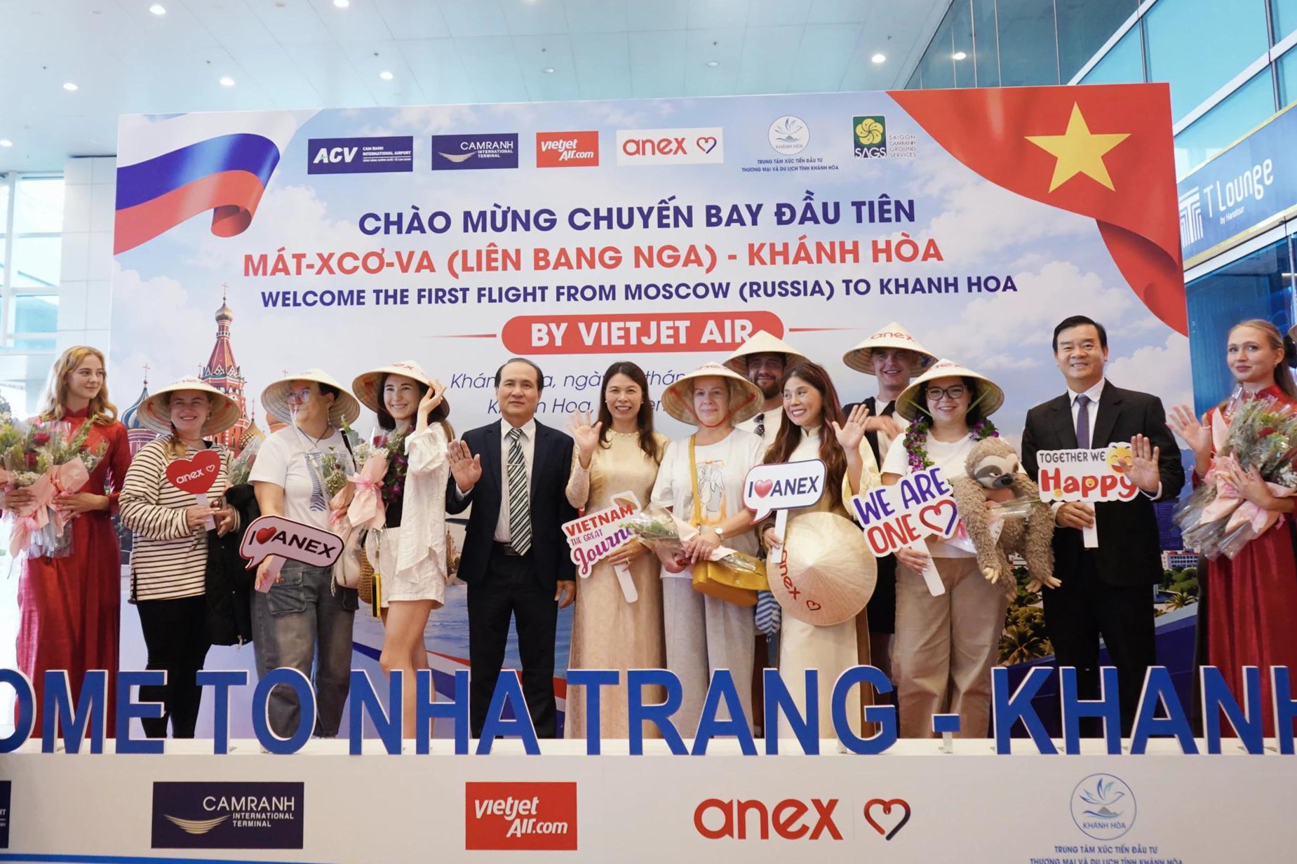 Kh&aacute;nh H&ograve;a đ&oacute;n chuyến bay thẳng từ Moscow đến Cam Ranh- Ảnh 1.