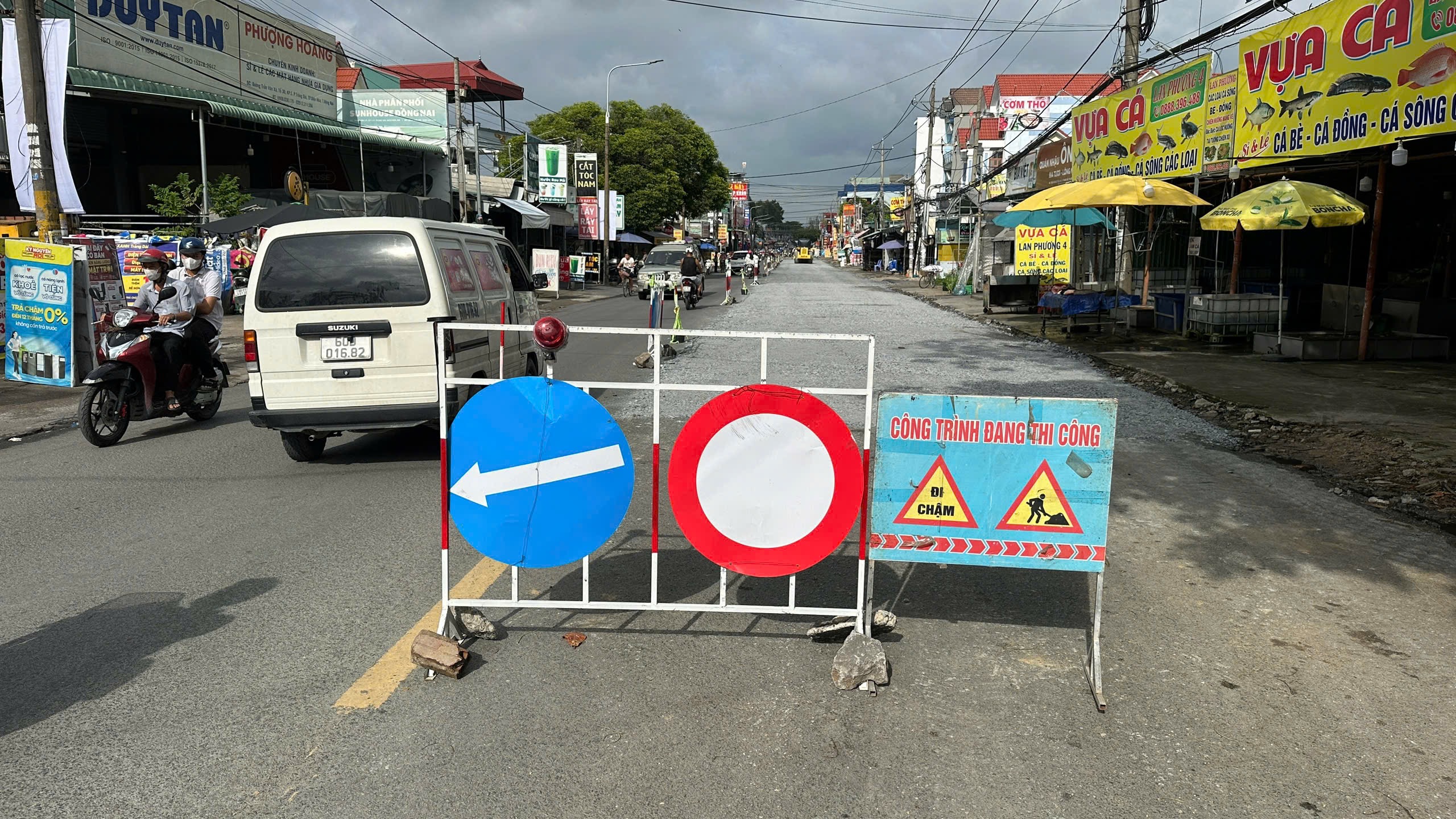 Đẩy nhanh tiến độ nhiều tuyến giao th&ocirc;ng kết nối khu vực đ&ocirc; thị trung t&acirc;m TP Đồng Nai- Ảnh 2.