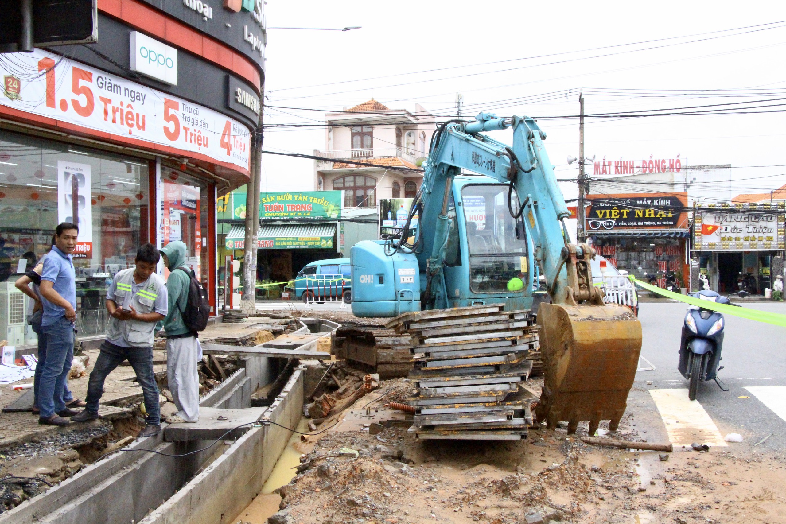 Đẩy nhanh tiến độ nhiều tuyến giao th&ocirc;ng kết nối khu vực đ&ocirc; thị trung t&acirc;m TP Đồng Nai- Ảnh 4.