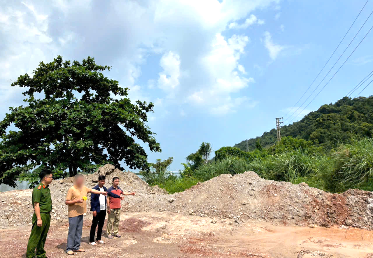 Quảng Ninh: Khởi tố Tổng Gi&aacute;m đốc C&ocirc;ng ty B&ecirc; t&ocirc;ng về tội g&acirc;y &ocirc; nhiễm m&ocirc;i trường- Ảnh 1.
