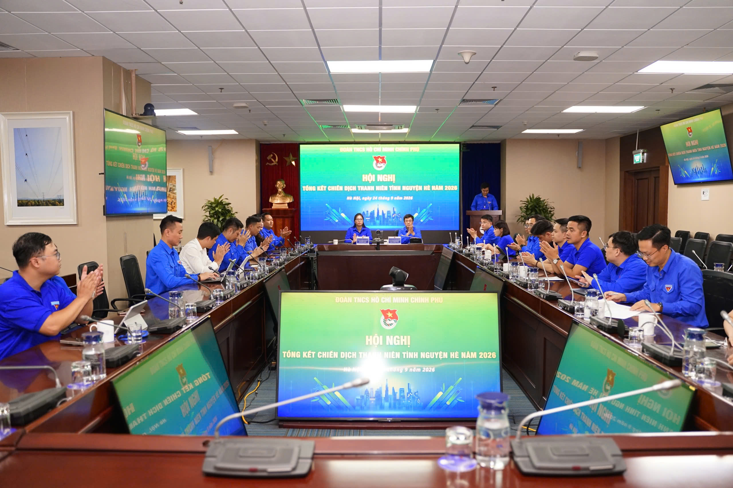 Đo&agrave;n Thanh ni&ecirc;n Bộ X&acirc;y dựng được tặng Bằng khen v&igrave; th&agrave;nh t&iacute;ch xuất sắc trong Chiến dịch h&egrave; - Ảnh 2.