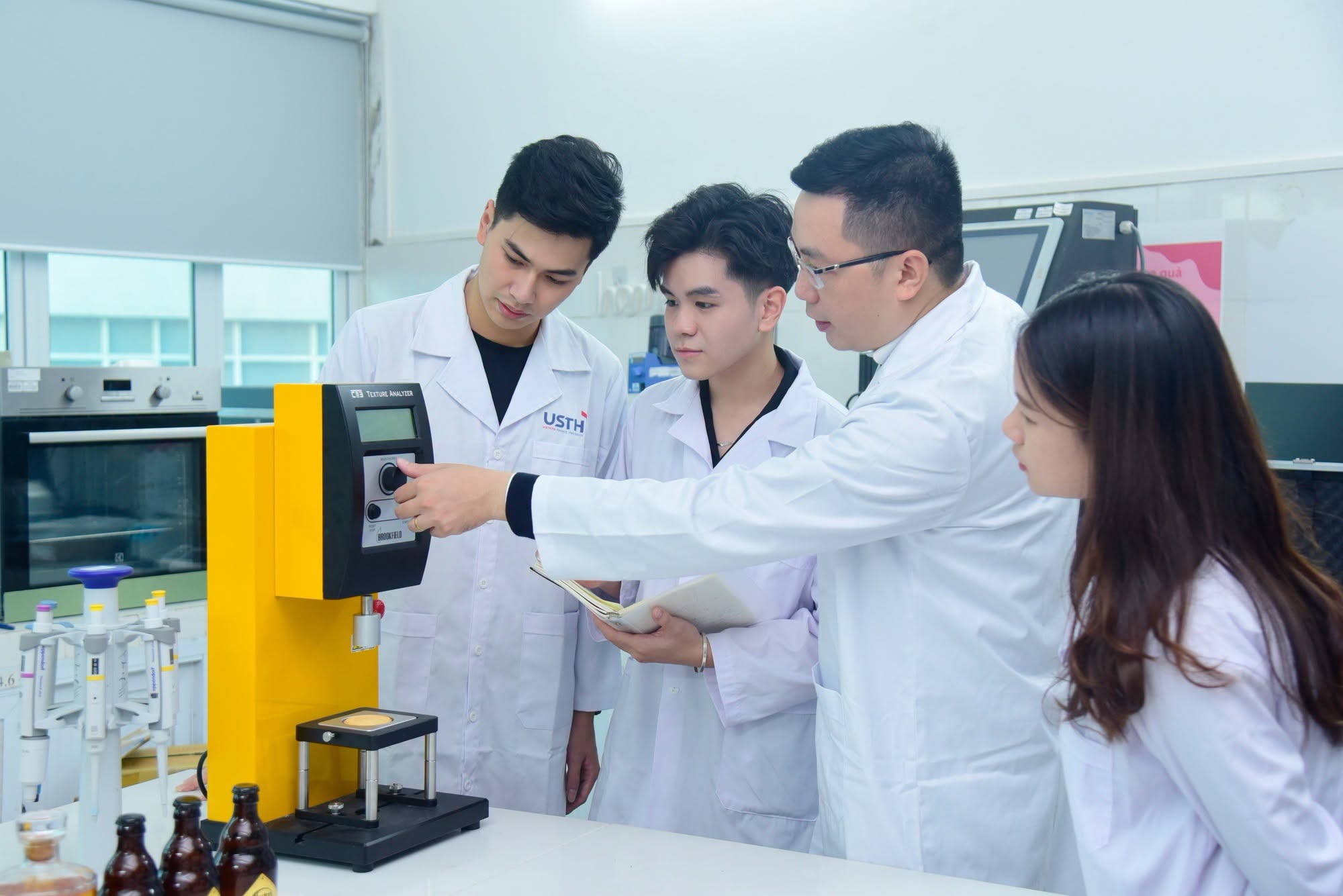 Học sinh trung học nghề được bảo lưu kết quả khi học li&ecirc;n th&ocirc;ng - Ảnh 1.