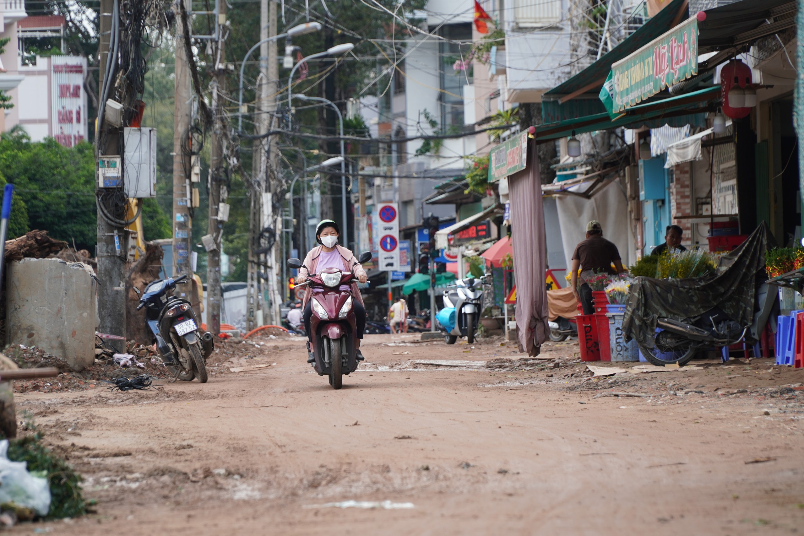 TP.HCM: Cận cảnh đường Trần B&igrave;nh Trọng sau 5 th&aacute;ng thi c&ocirc;ng, mở rộng gần 5 lần- Ảnh 8.