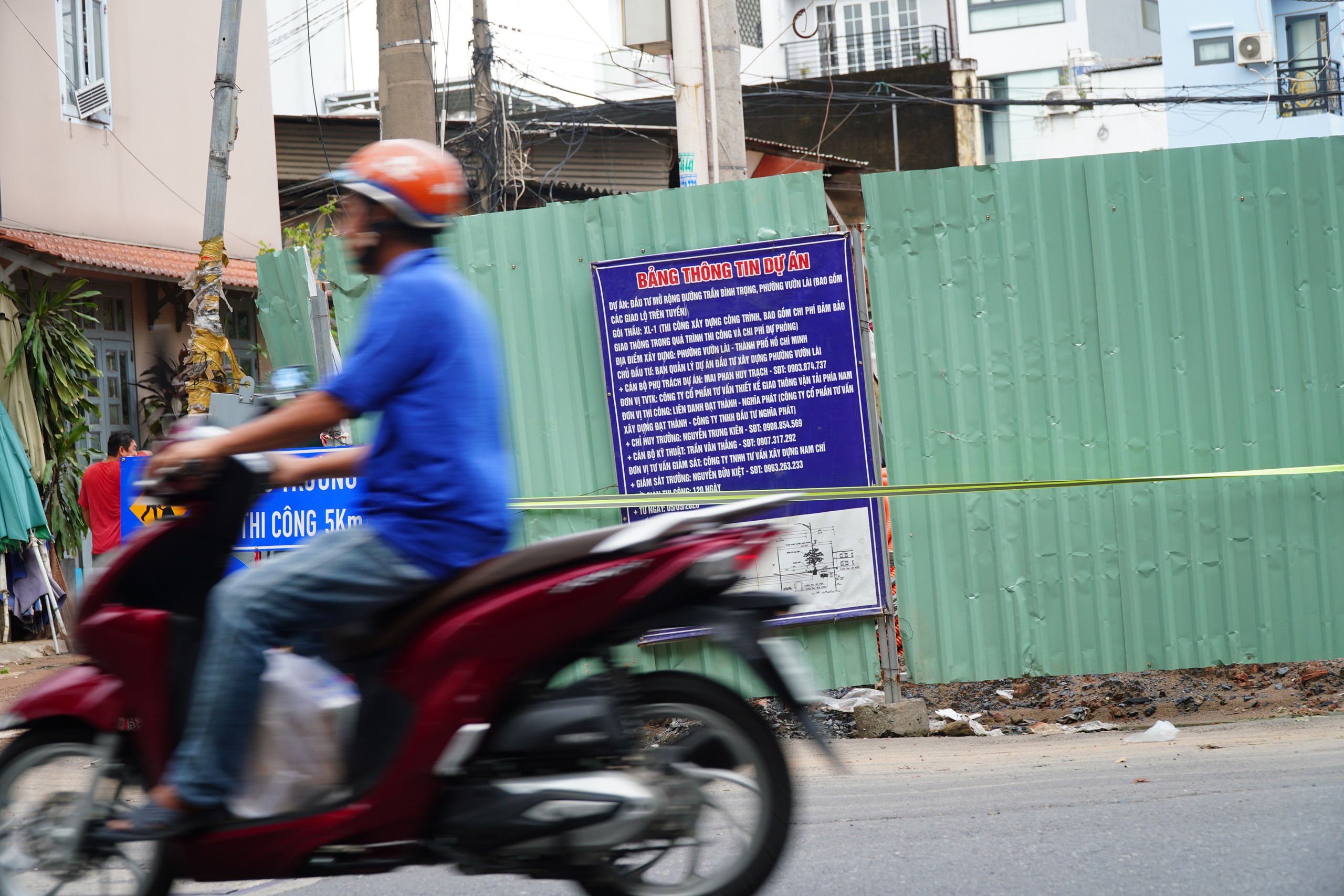 TP.HCM: Cận cảnh đường Trần B&igrave;nh Trọng sau 5 th&aacute;ng thi c&ocirc;ng, mở rộng gần 5 lần- Ảnh 11.