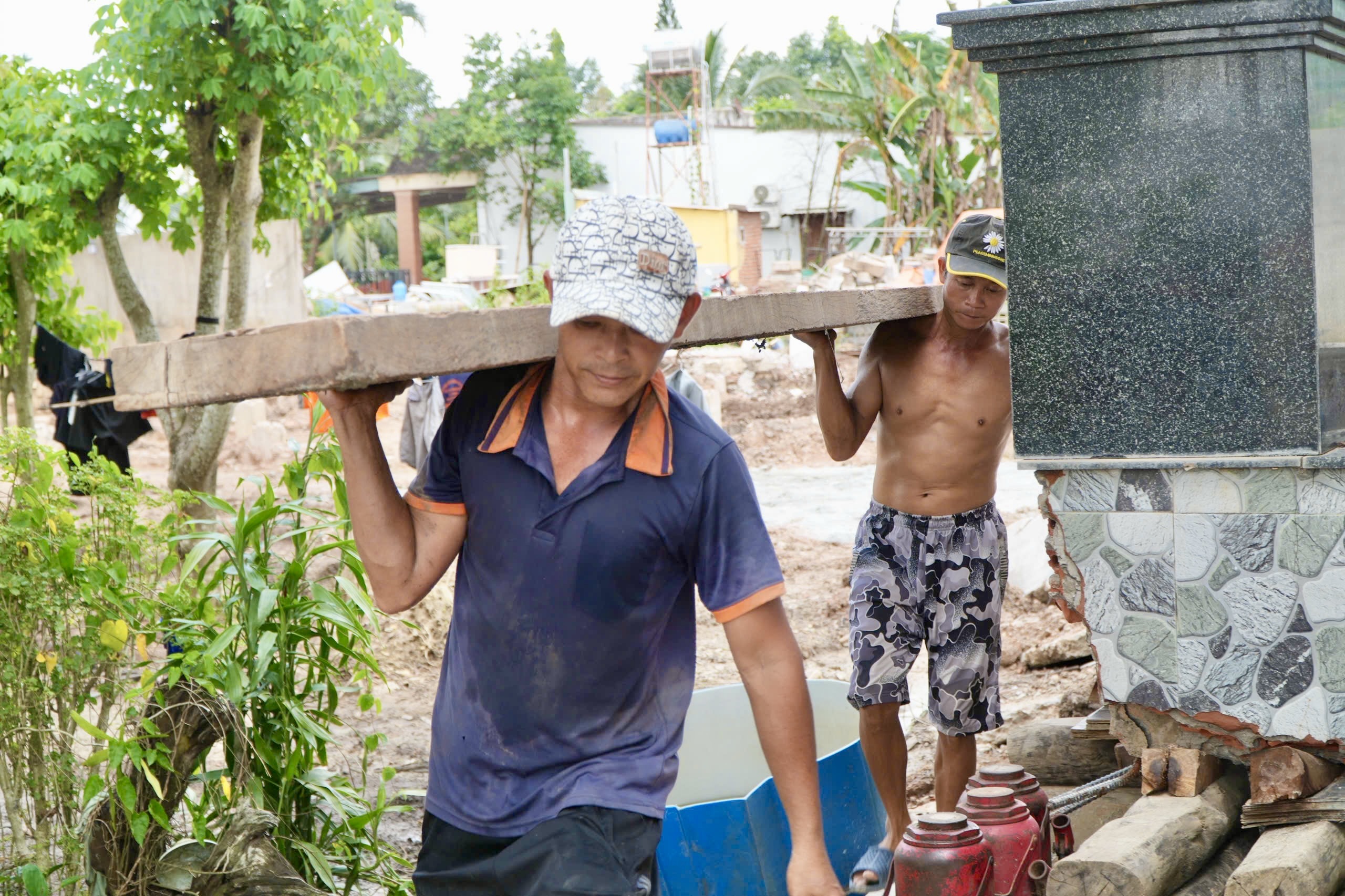 Căn nh&agrave; 300 tấn tr&ecirc;n đường kết nối s&acirc;n bay Long Th&agrave;nh được &ldquo;thần đ&egrave;n&rdquo; di dời thế n&agrave;o?- Ảnh 10.