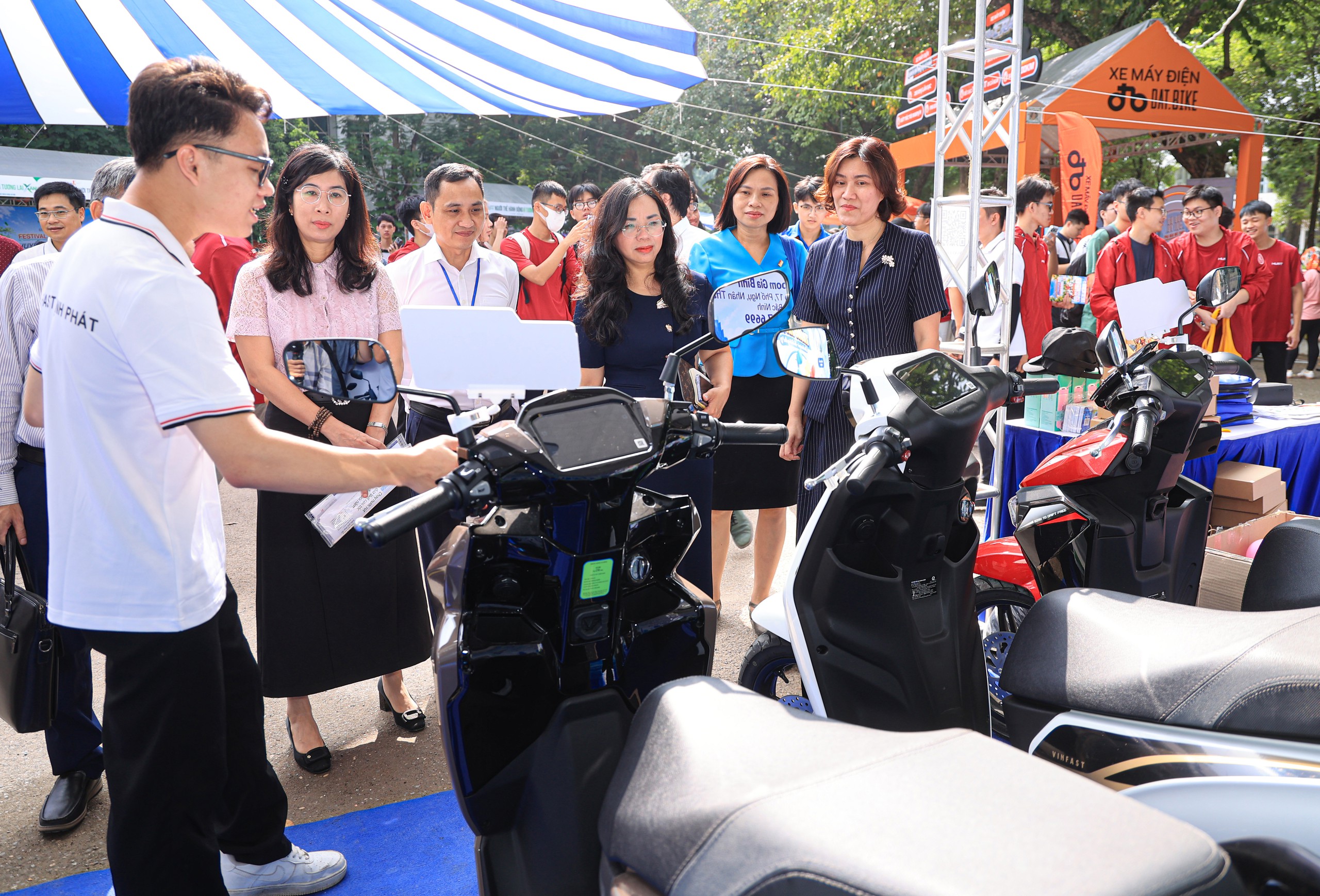 Festival Tân sinh viên: Từ lựa chọn xanh đến hành động vì tương lai - Ảnh 18.