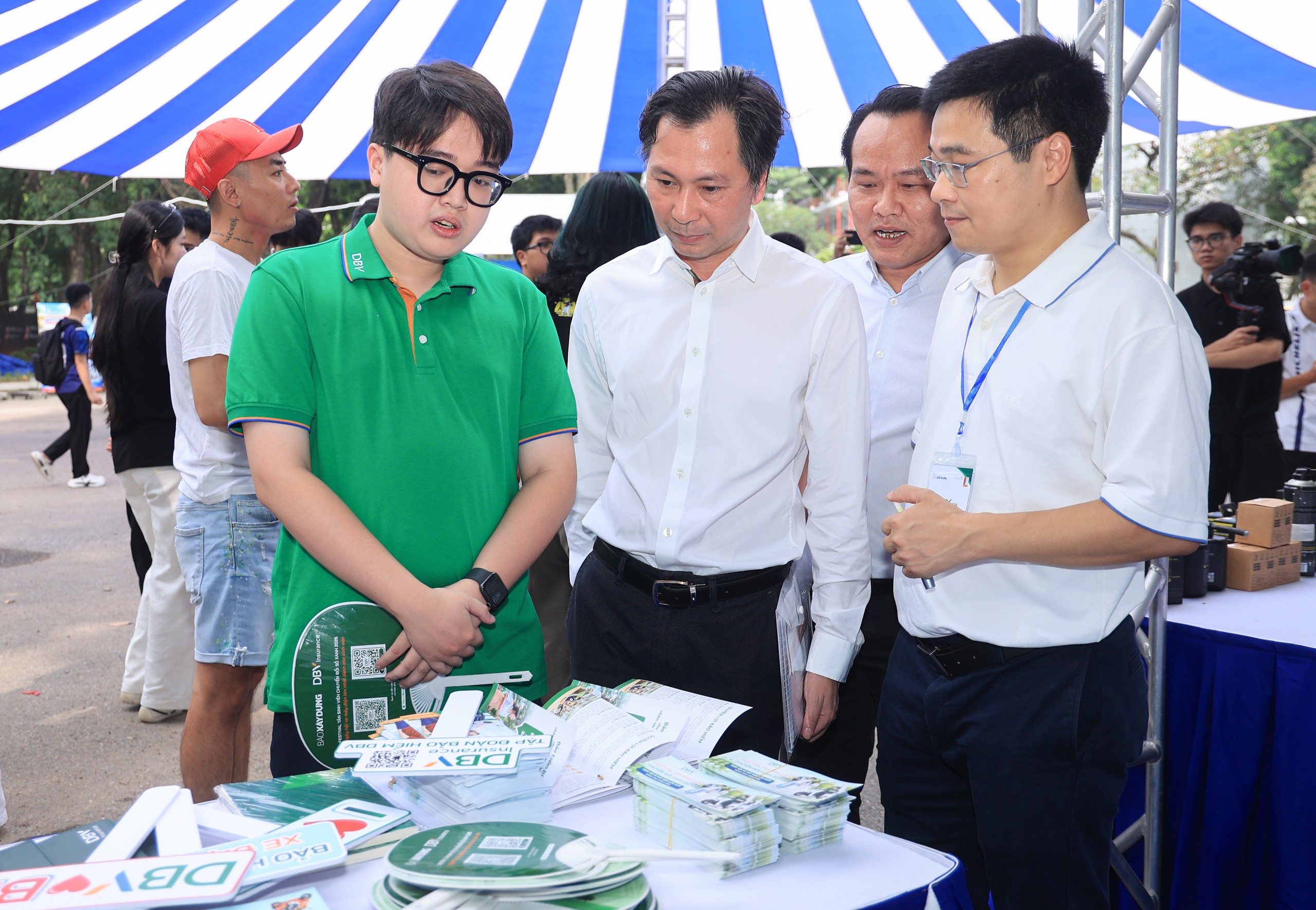 Festival Tân sinh viên: Từ lựa chọn xanh đến hành động vì tương lai - Ảnh 21.