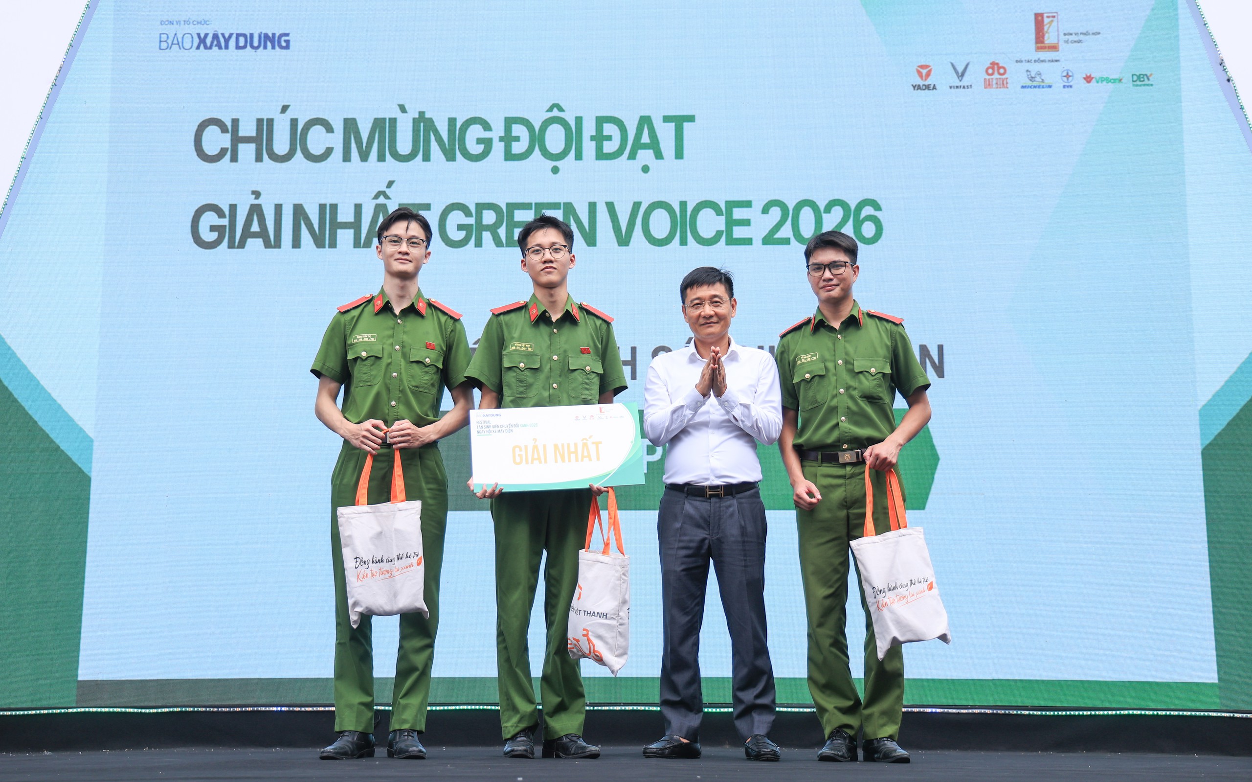 Festival chuyển đổi xanh: Sinh viên hào hứng tranh tài tại cuộc thi Green Voice - Ảnh 37.