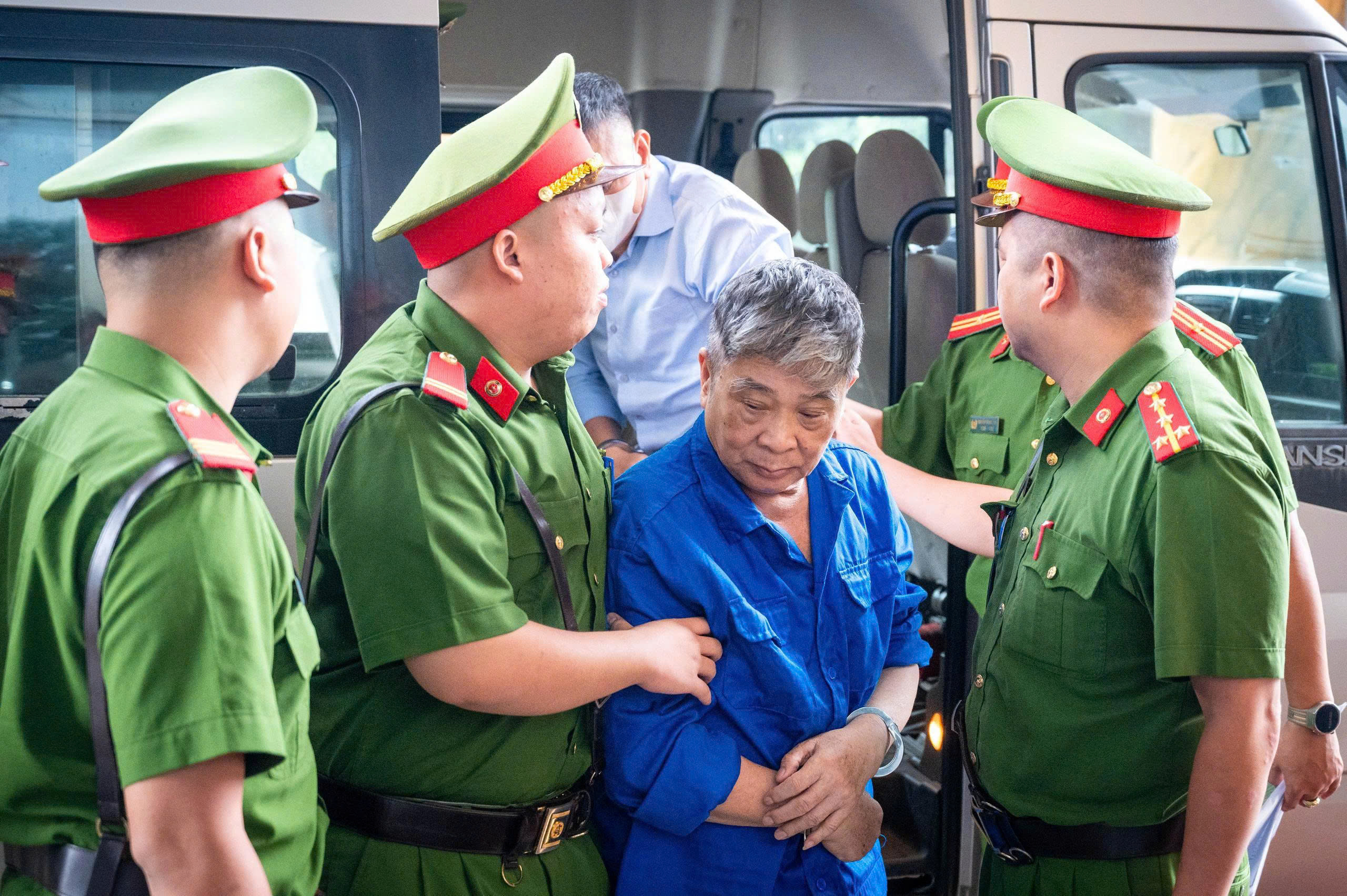 Lý do cựu Bộ trưởng Nguyễn Thị Kim Tiến vắng mặt tại phiên tòa phúc thẩm- Ảnh 1.