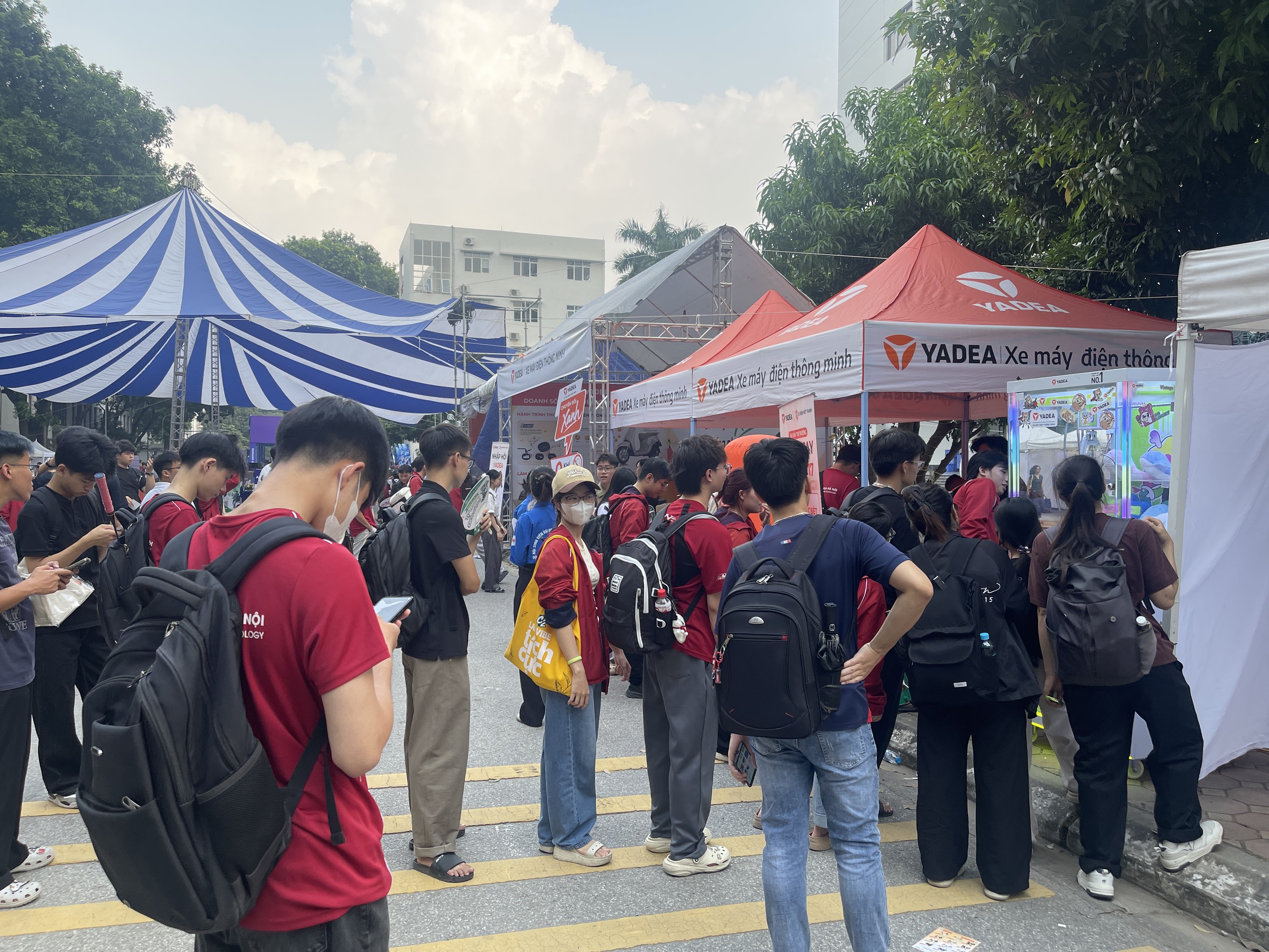 Hàng ngàn người hào hứng trải nghiệm Festival Tân sinh viên chuyển đổi xanh - Ảnh 11.