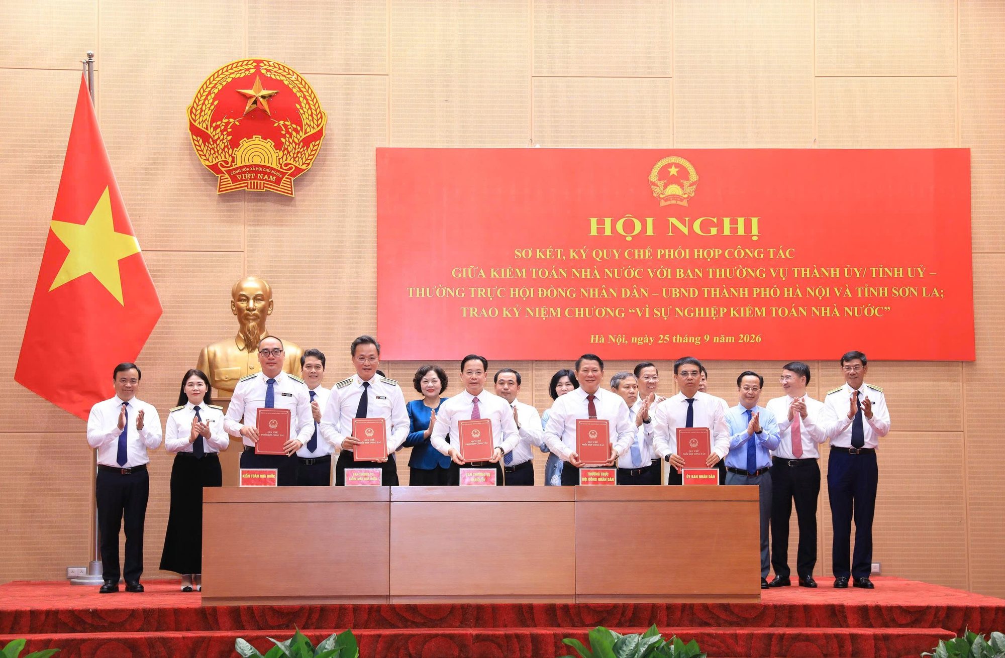 Thành phố Hà Nội, tỉnh Sơn La ký Quy chế phối hợp công tác với Kiểm toán Nhà nước- Ảnh 2.