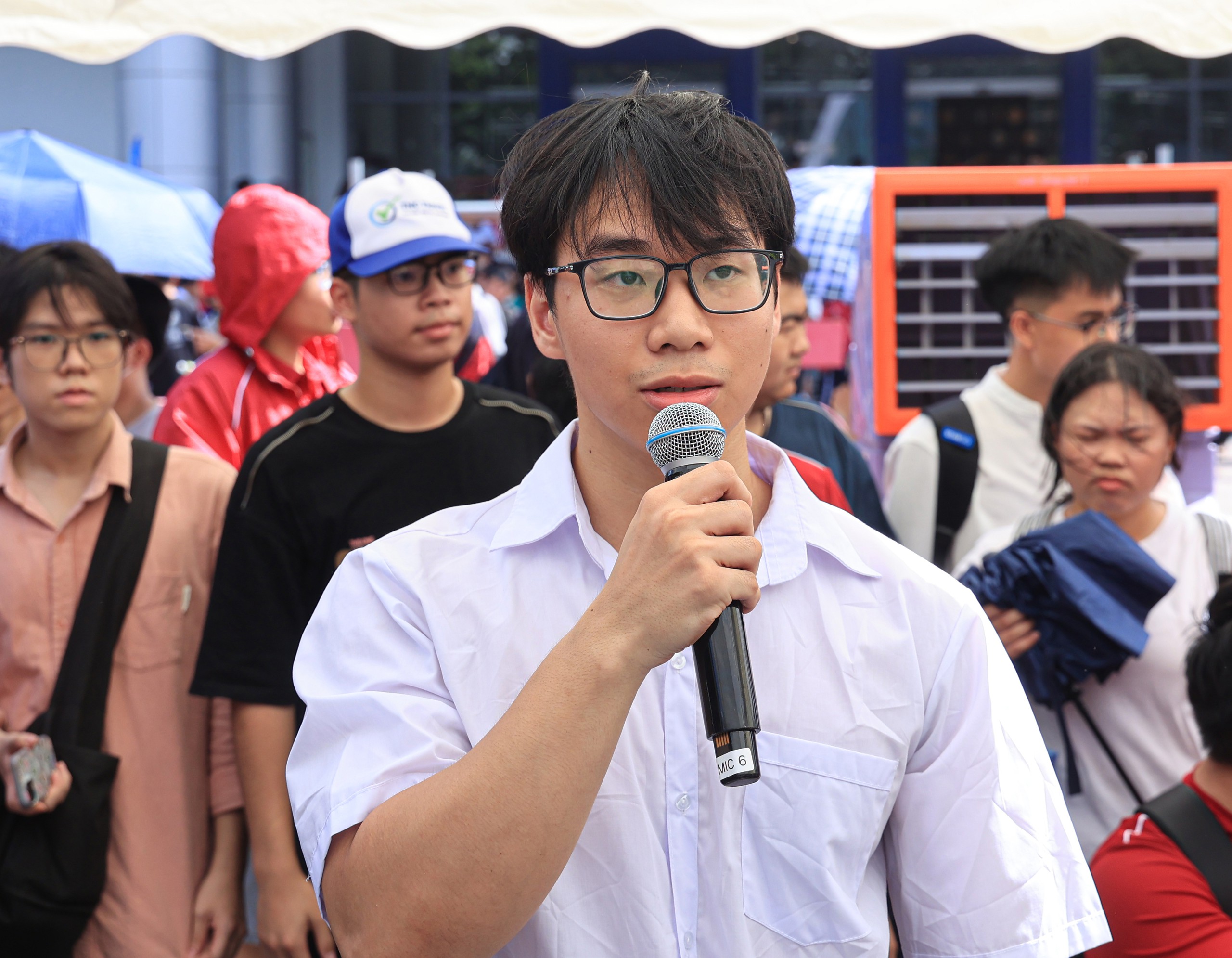 Hào hứng giải mã “Chiếc xe đầu đời” tại Festival Tân sinh viên chuyển đổi xanh - Ảnh 25.