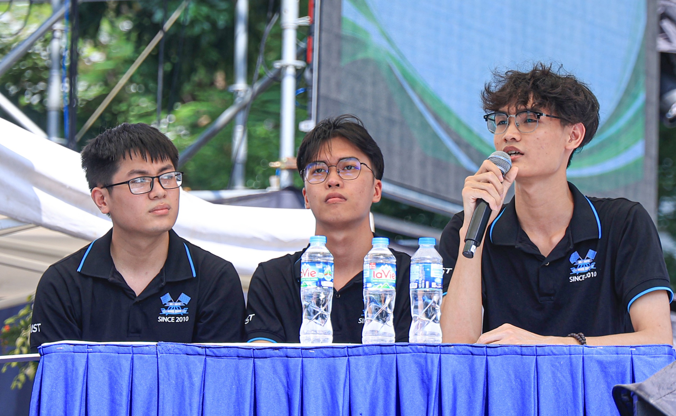 Hào hứng giải mã “Chiếc xe đầu đời” tại Festival Tân sinh viên chuyển đổi xanh - Ảnh 9.