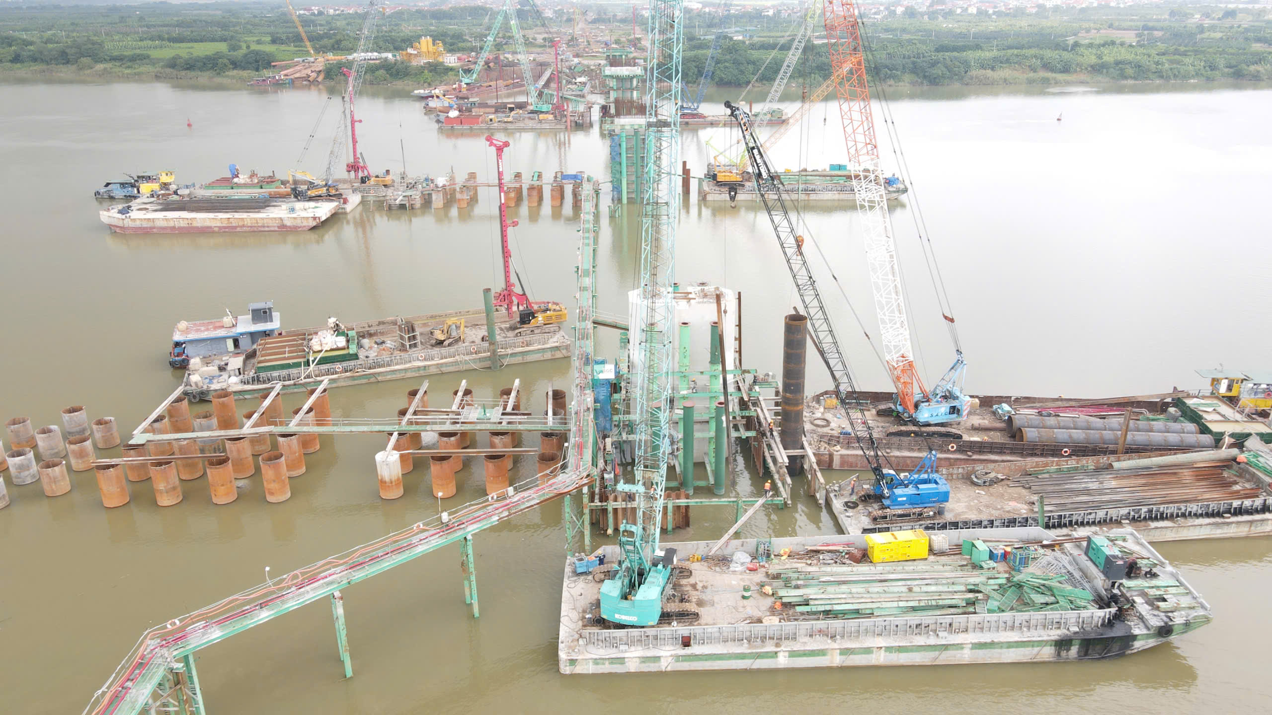 Cận cảnh đại c&ocirc;ng trường đường nối s&acirc;n bay Gia B&igrave;nh với Thủ đ&ocirc;- Ảnh 10.