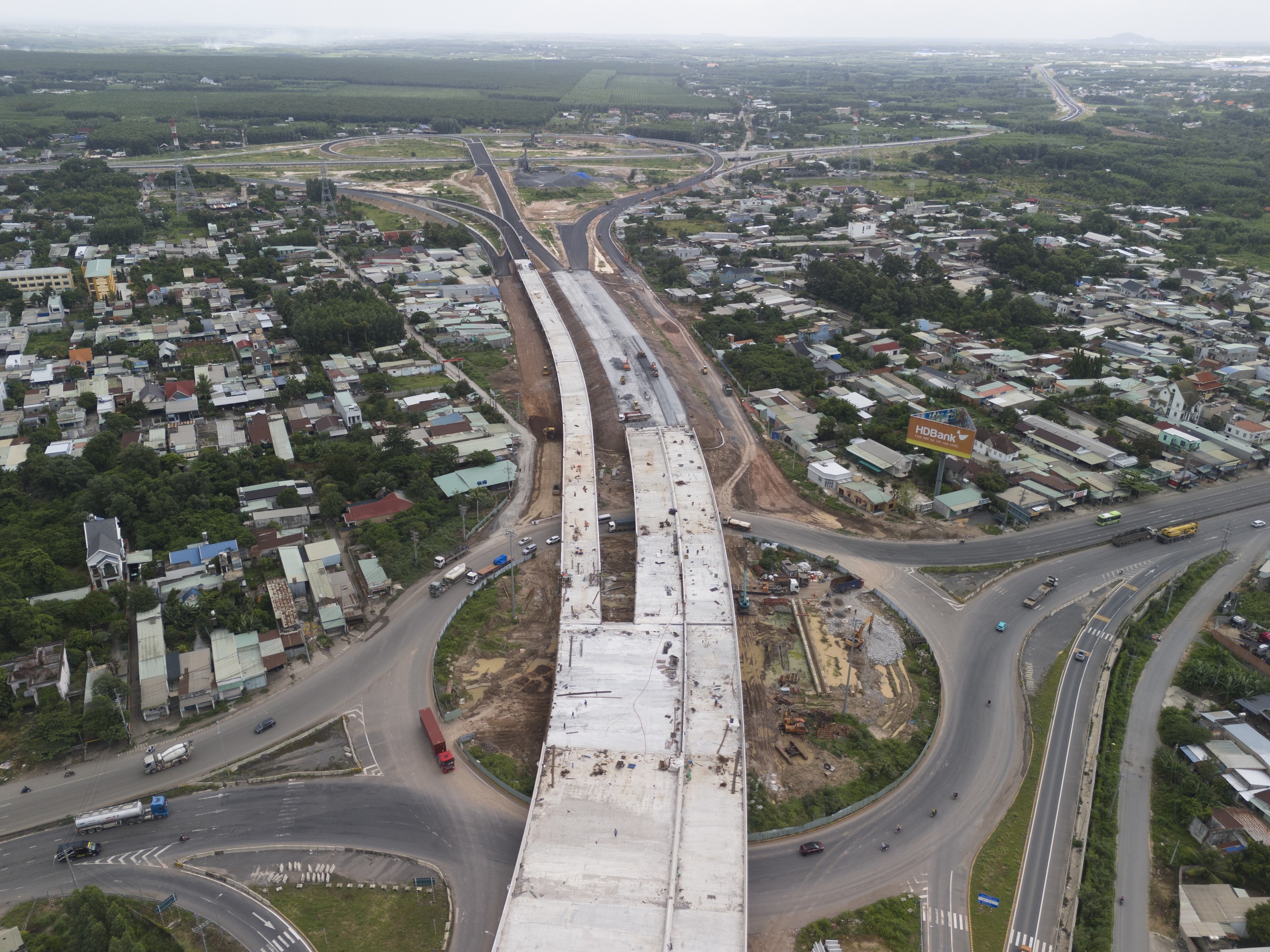 Mở 4 nh&aacute;nh n&uacute;t giao T&acirc;n Hiệp, nối cao tốc Bi&ecirc;n H&ograve;a - Vũng T&agrave;u với Bến Lức - Long Th&agrave;nh - Ảnh 1.