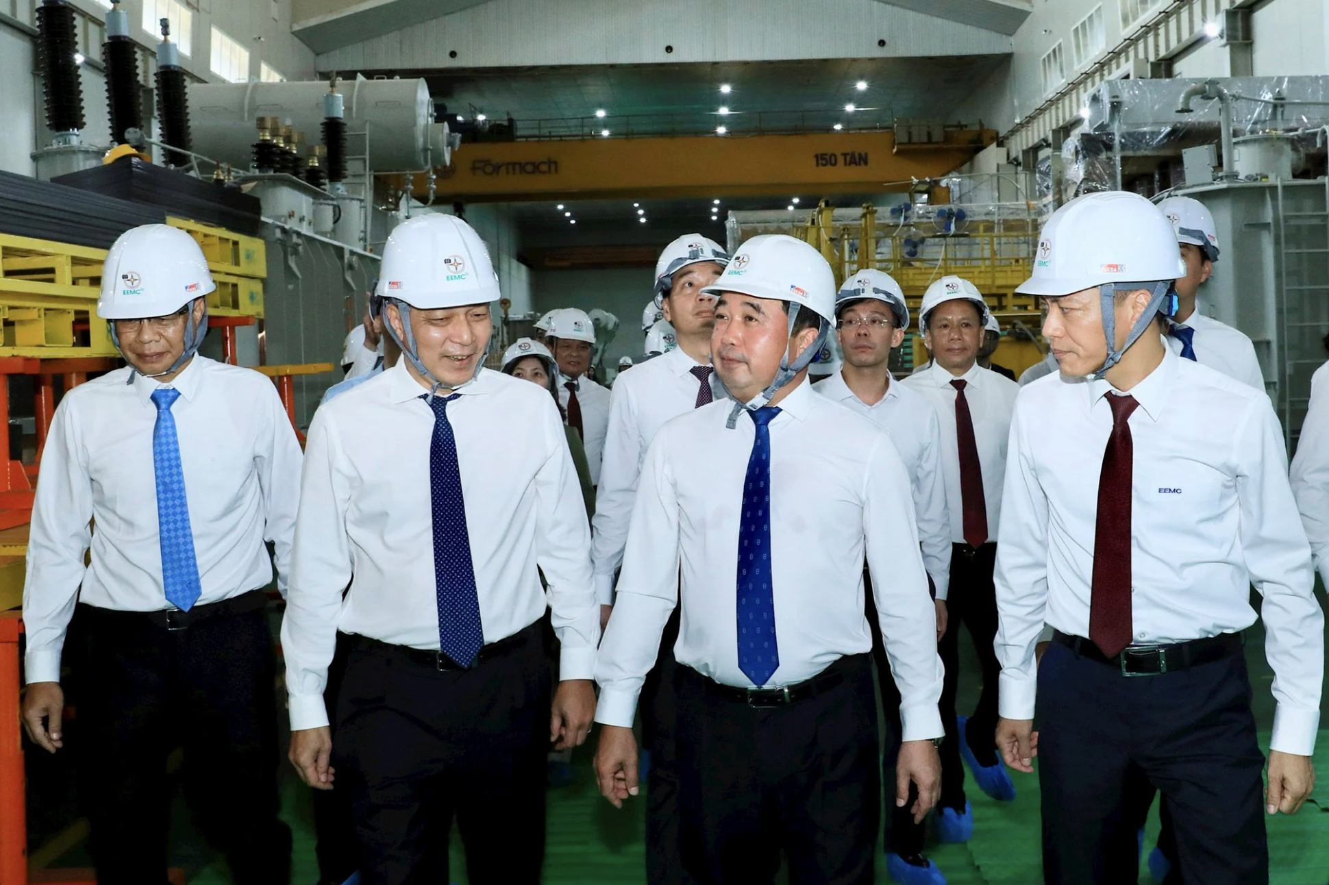 Ng&agrave;nh điện khởi c&ocirc;ng dự &aacute;n chế tạo cuộn kh&aacute;ng b&ugrave; ngang điện &aacute;p 500kV - Ảnh 2.