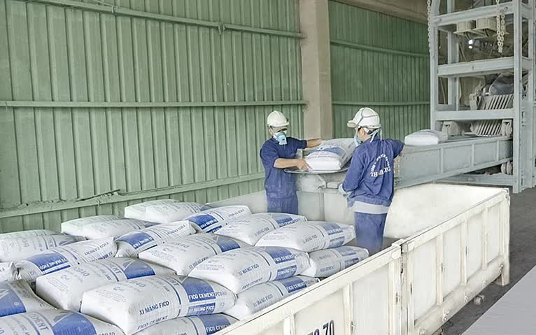 Sang tháng 10, giá xi măng tiếp tục chiều hướng tăng - Ảnh 2.