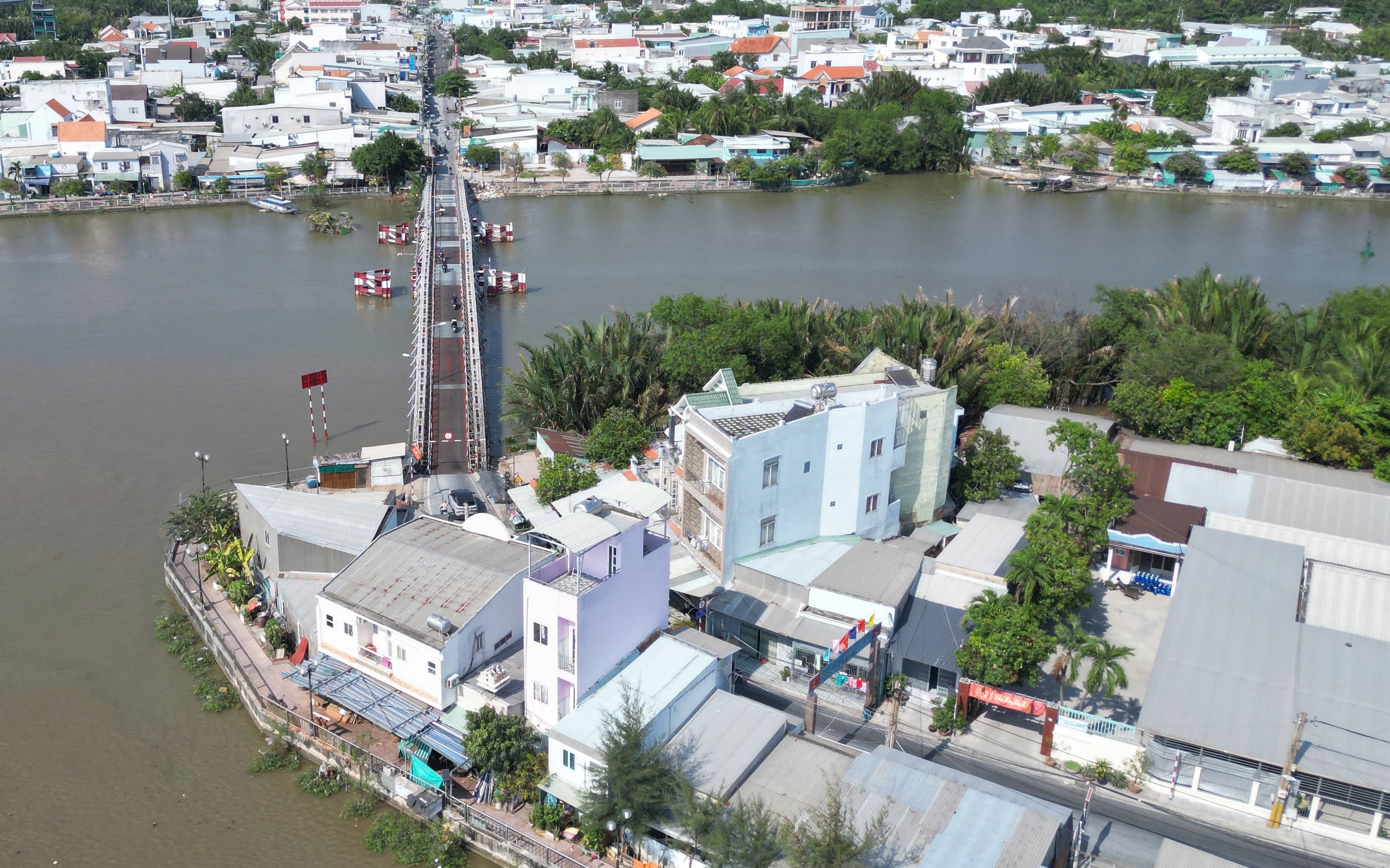Cận cảnh cầu sắt hơn 50 năm tuổi nối TP.HCM - Tây Ninh sắp được xây mới - Ảnh 14.