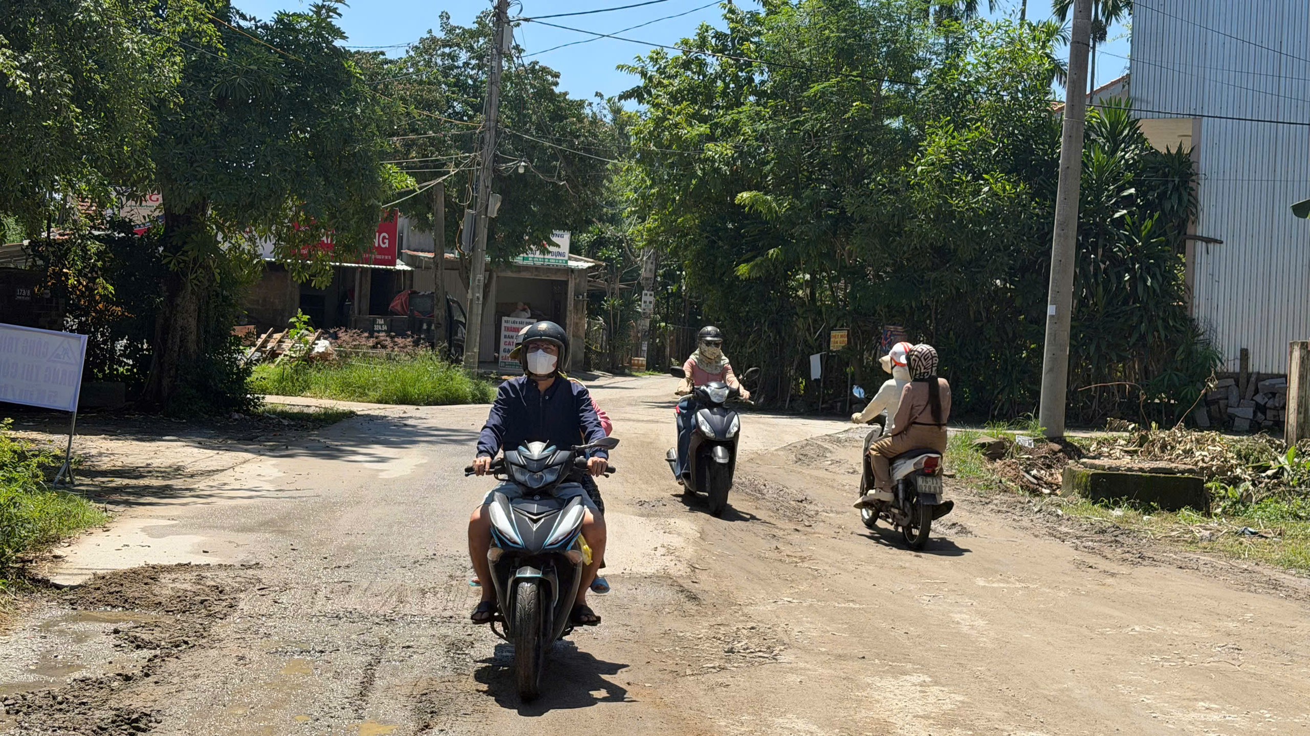 Quảng Ng&atilde;i: T&aacute;i khởi động thi c&ocirc;ng đường Chu Văn An sau nhiều năm đ&igrave;nh trệ- Ảnh 2.