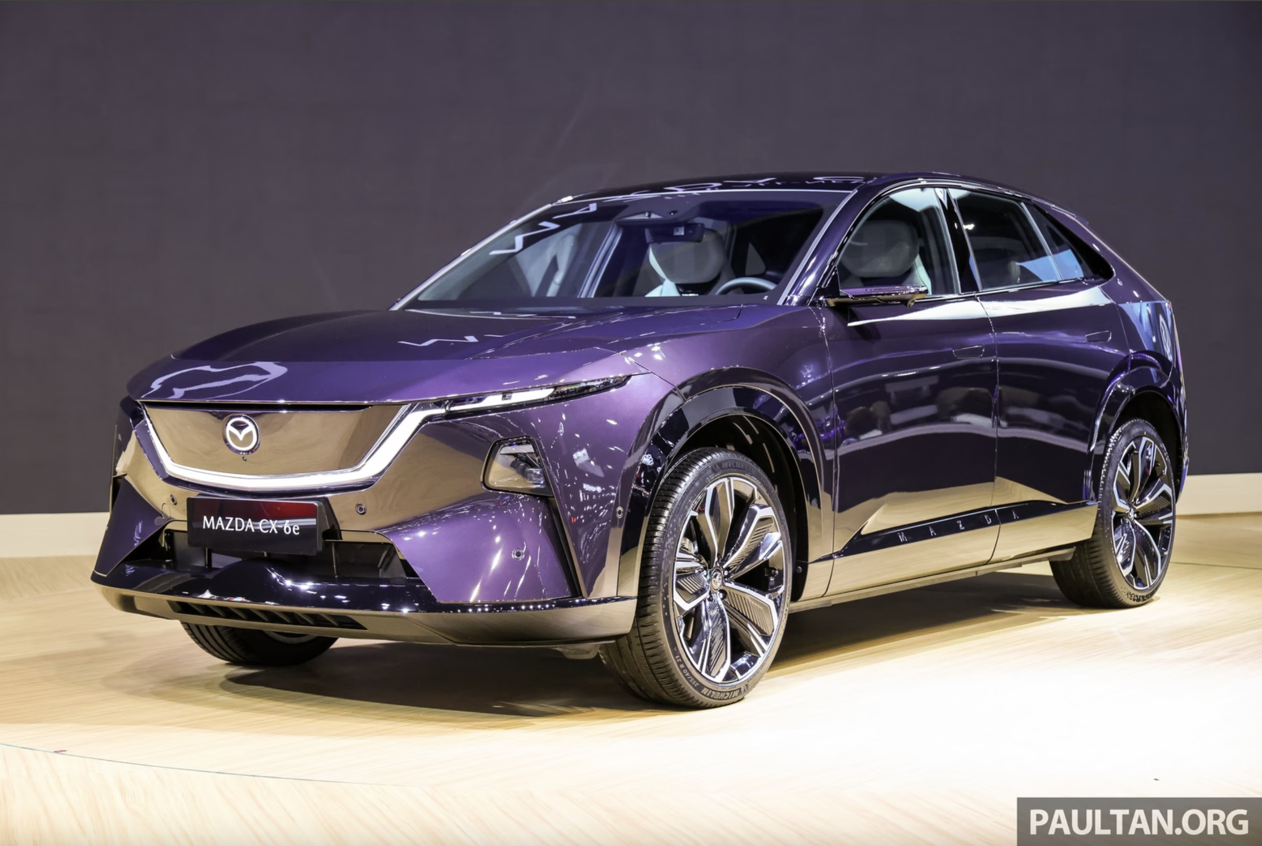 Xe điện Mazda CX-6e ấn định ngày ra mắt tại Thái Lan- Ảnh 1.