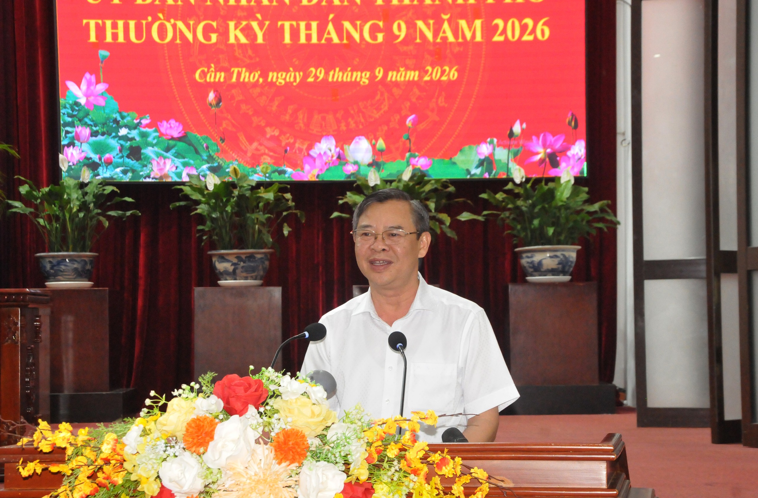 Cần Thơ chạy đua giải ng&acirc;n, th&uacute;c tiến độ c&aacute;c c&ocirc;ng tr&igrave;nh trọng điểm - Ảnh 1.