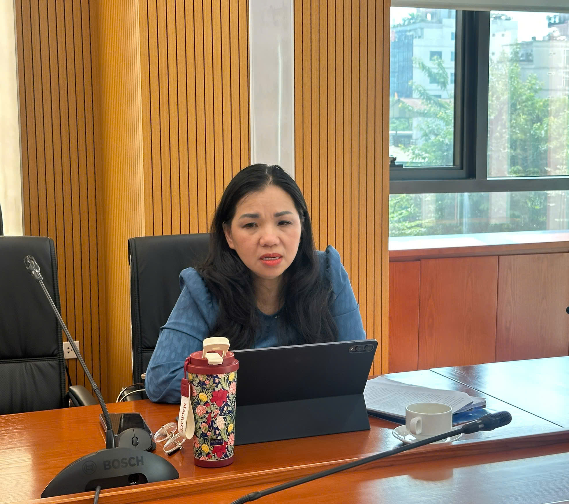 Thứ trưởng Nguyễn Xuân Sang chủ trì họp hoàn thiện Chiến lược phát triển dịch vụ vận tải - Ảnh 3.