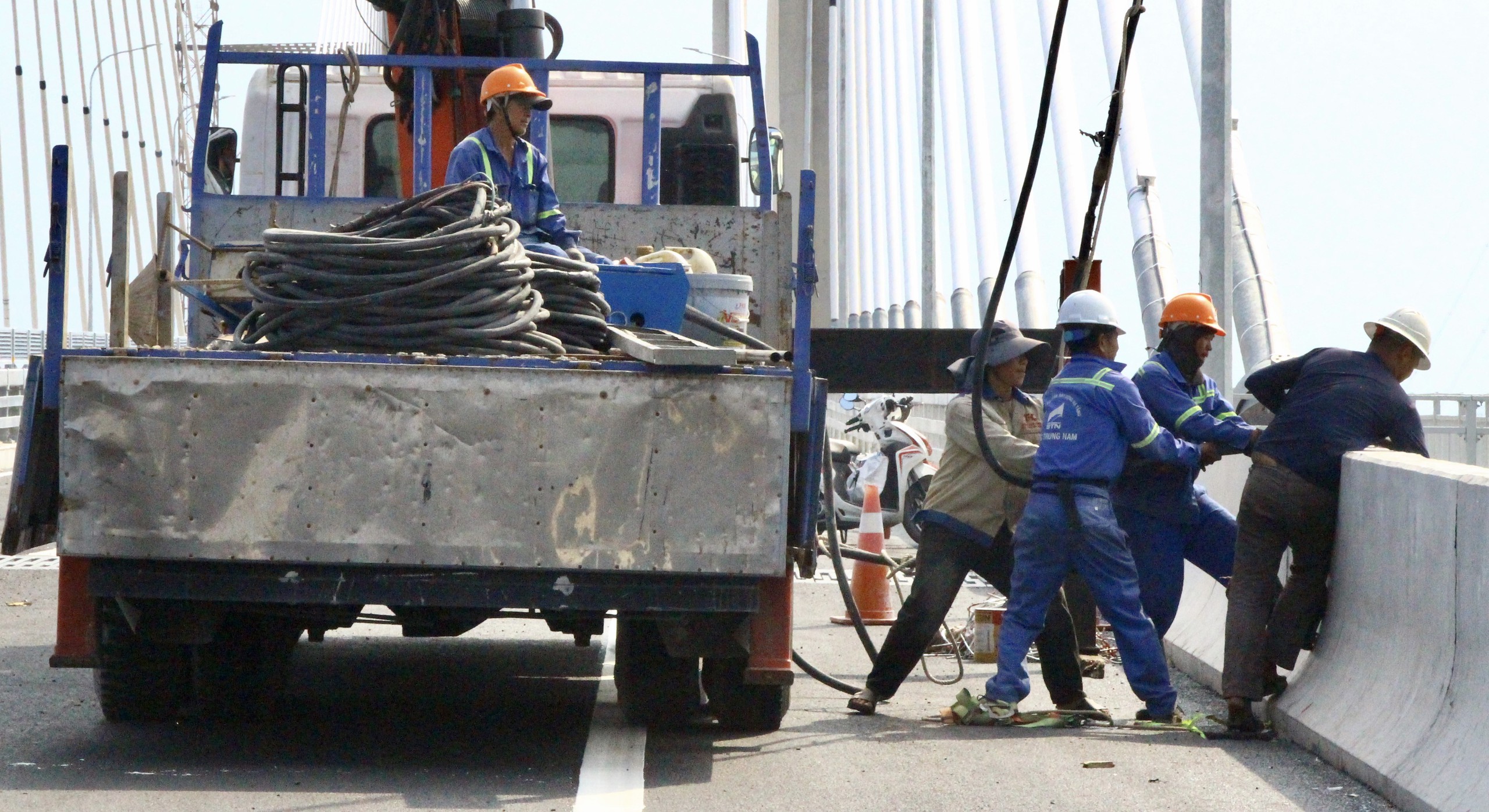H&igrave;nh h&agrave;i cầu Phước Kh&aacute;nh trước thời khắc th&ocirc;ng xe- Ảnh 4.