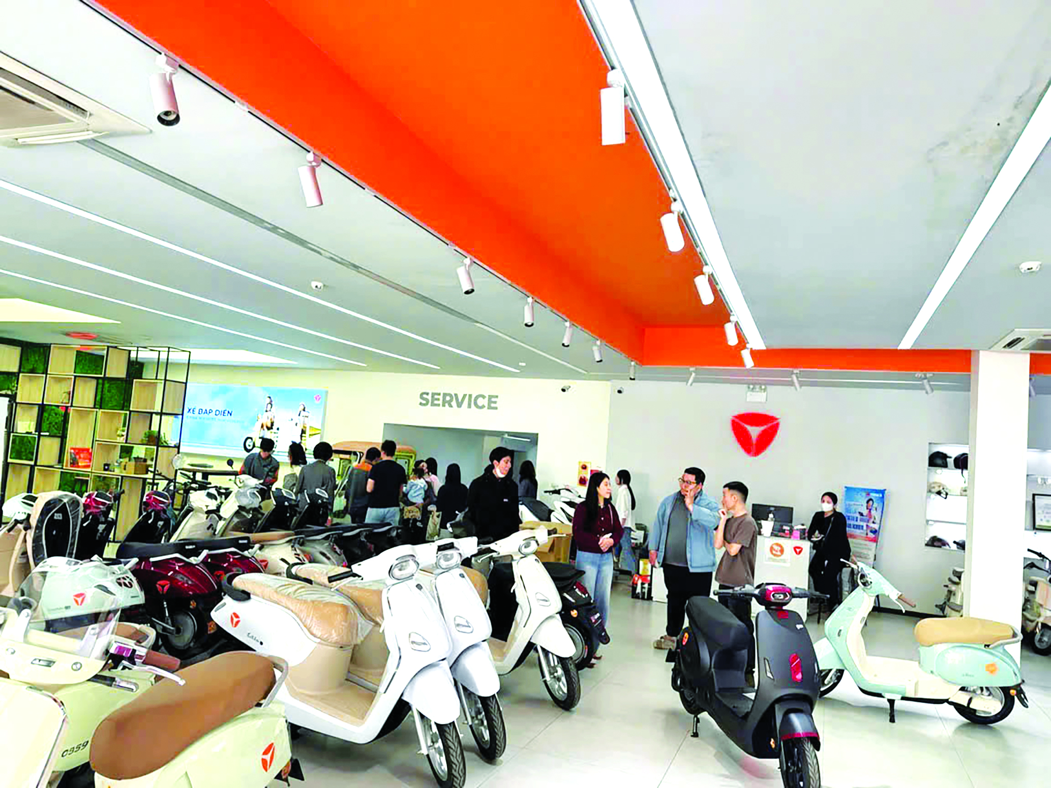 Thị trường xe máy điện vào cuộc đua mới - Ảnh 1.