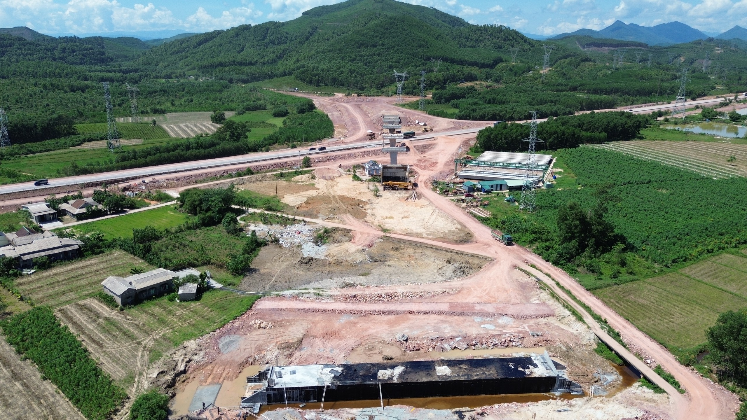 H&igrave;nh th&agrave;nh th&ecirc;m 2 n&uacute;t giao tr&ecirc;n cao tốc Cam Lộ - La Sơn qua TP Huế- Ảnh 11.
