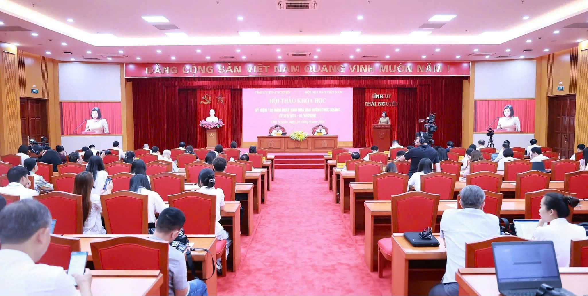 150 năm ng&agrave;y sinh ch&iacute; sĩ Huỳnh Th&uacute;c Kh&aacute;ng: Lan tỏa di sản một nh&agrave; b&aacute;o lớn- Ảnh 1.