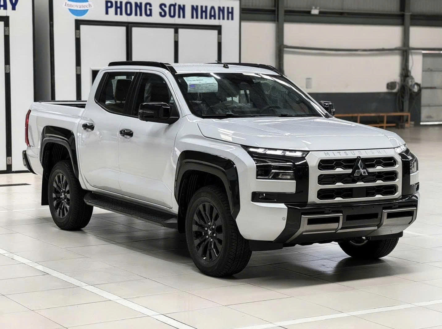 VinFast VF Wild và Mitsubishi Triton: Sự khác biệt trong phân khúc bán tải- Ảnh 2.