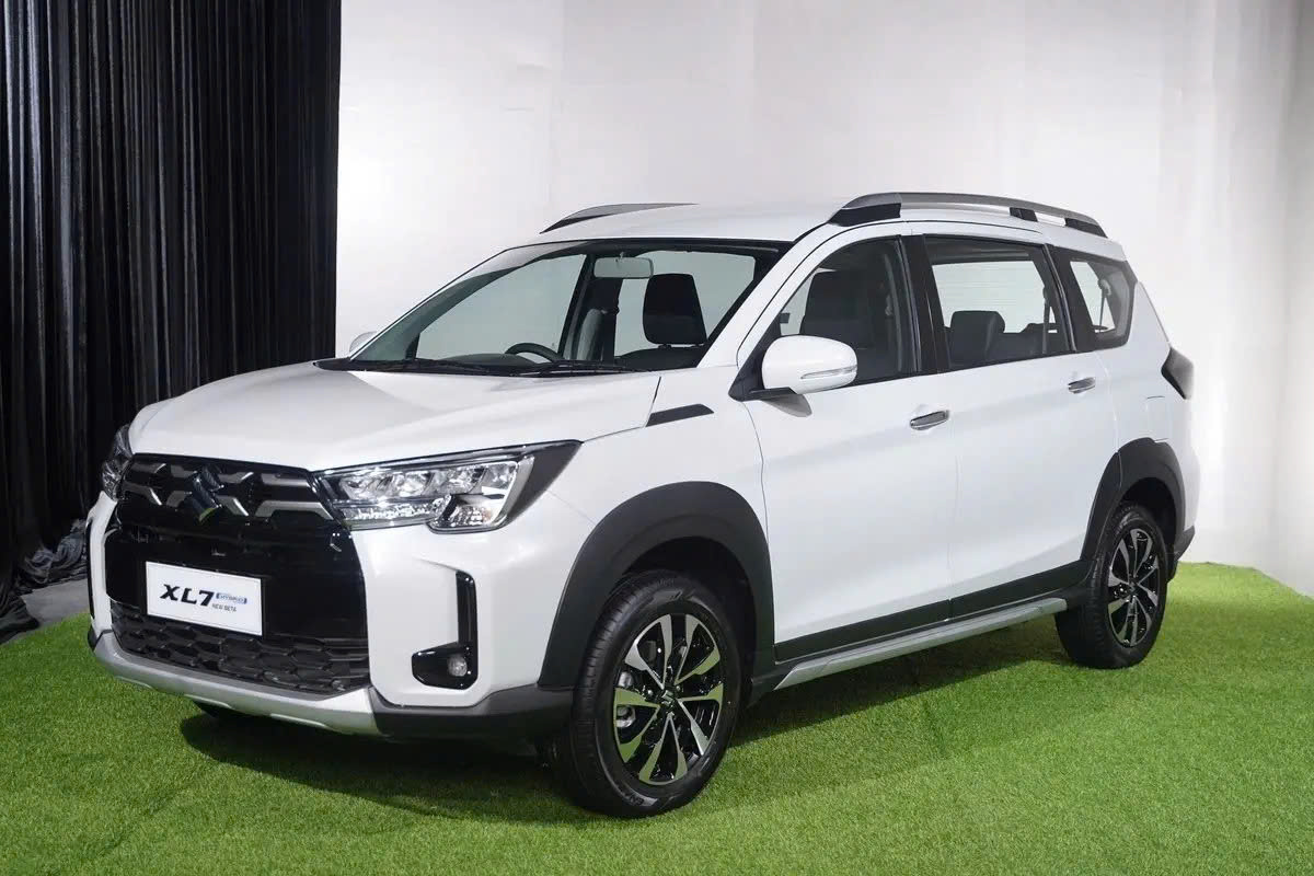 Loạt xe Hybrid đổ bộ thị trường Việt Nam dịp cuối năm- Ảnh 6.