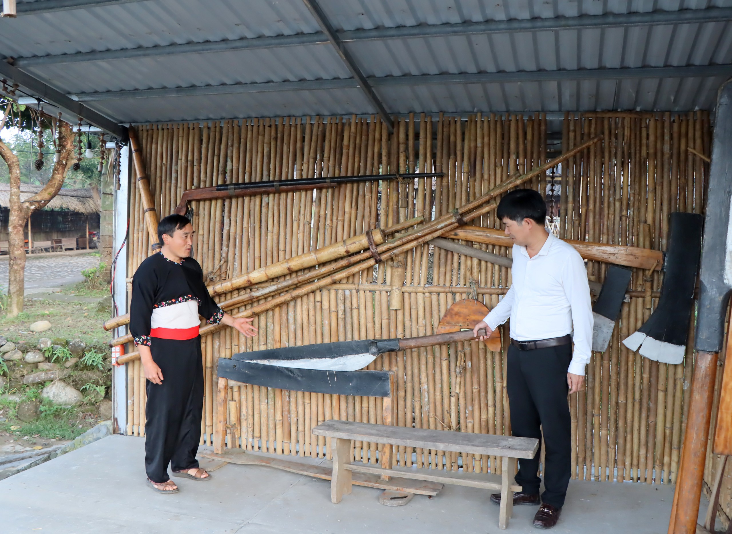 Kh&aacute;m ph&aacute; bản người M&ocirc;ng đẹp như tranh, giữa d&atilde;y n&uacute;i Ho&agrave;ng Li&ecirc;n Sơn h&ugrave;ng vĩ- Ảnh 17.