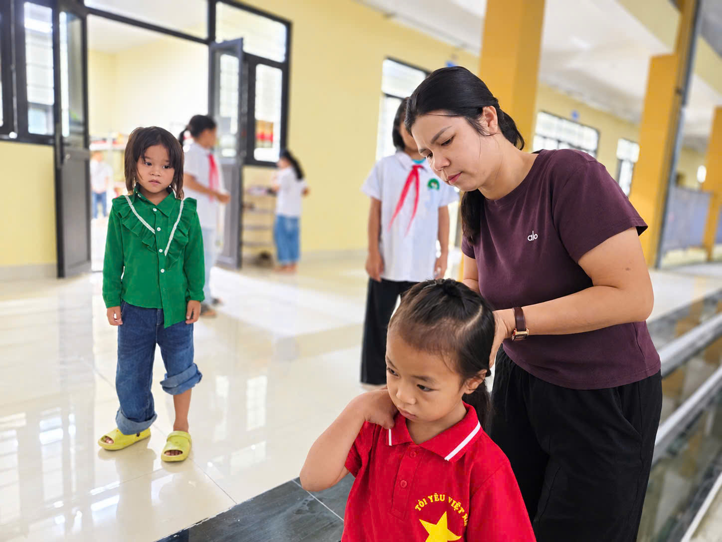 Tiếng kẻng l&uacute;c mờ s&aacute;ng nơi bi&ecirc;n cương  thức giấc c&ocirc; tr&ograve; đ&oacute;n ch&agrave;o năm học mới- Ảnh 11.