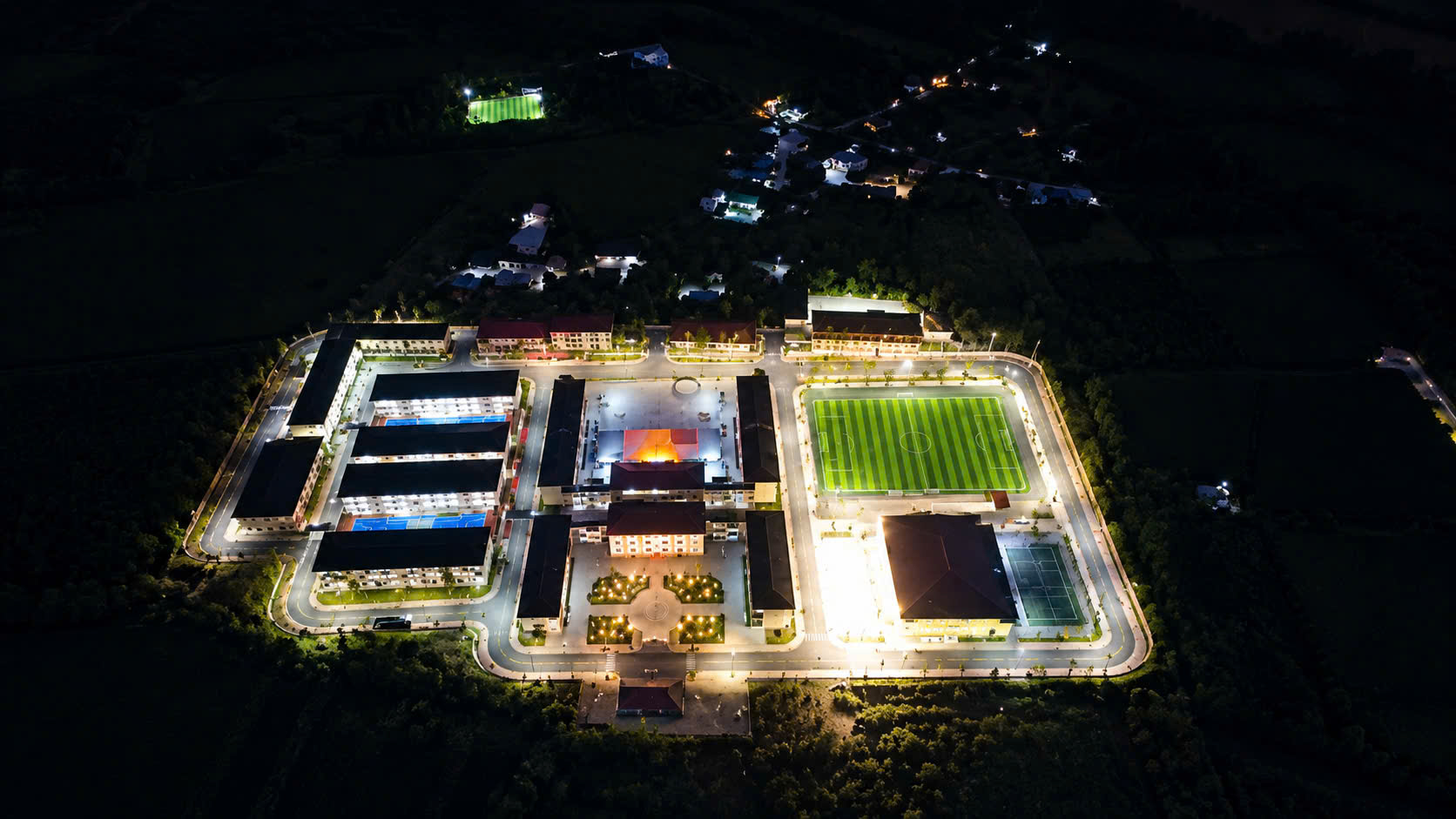 Tiếng kẻng l&uacute;c mờ s&aacute;ng nơi bi&ecirc;n cương  thức giấc c&ocirc; tr&ograve; đ&oacute;n ch&agrave;o năm học mới- Ảnh 3.