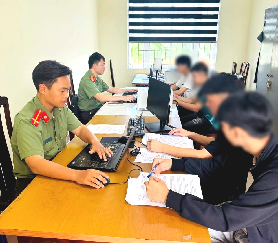 Xử phạt 9 trường hợp vi phạm trong hoạt động thanh to&aacute;n với số tiền gần 800 triệu đồng - Ảnh 1.