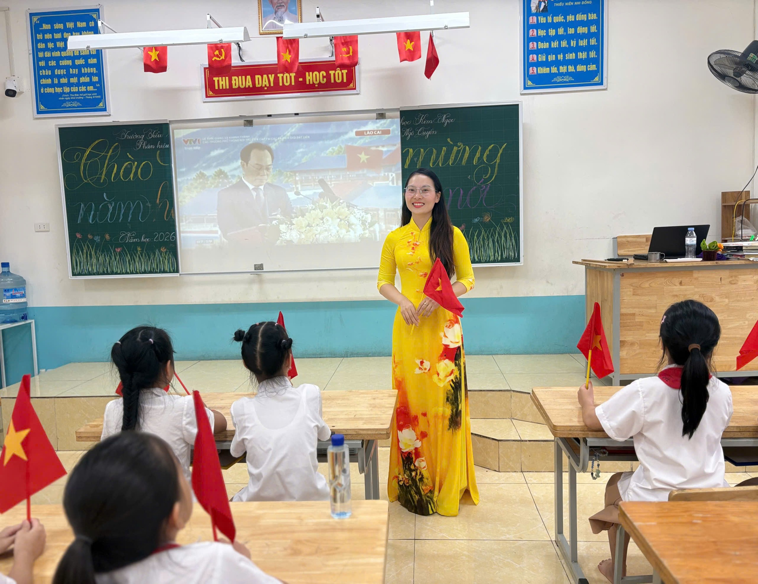Ph&uacute; Thọ: Rộn r&agrave;ng ng&agrave;y hội khai trường, quyết t&acirc;m n&acirc;ng cao chất lượng gi&aacute;o dục- Ảnh 16.