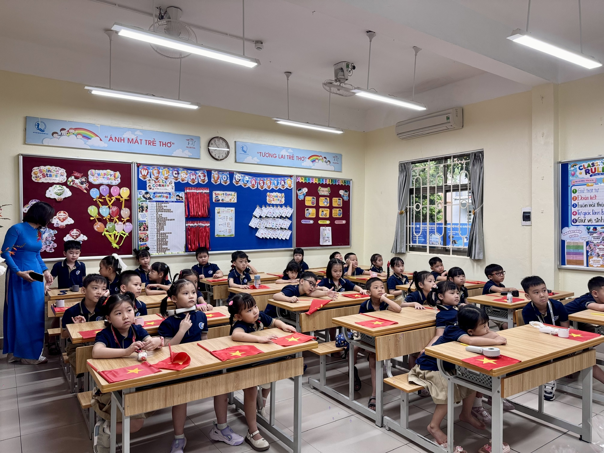 Học sinh H&agrave; Nội h&acirc;n hoan đ&oacute;n khai giảng năm học 2026-2027 - Ảnh 20.