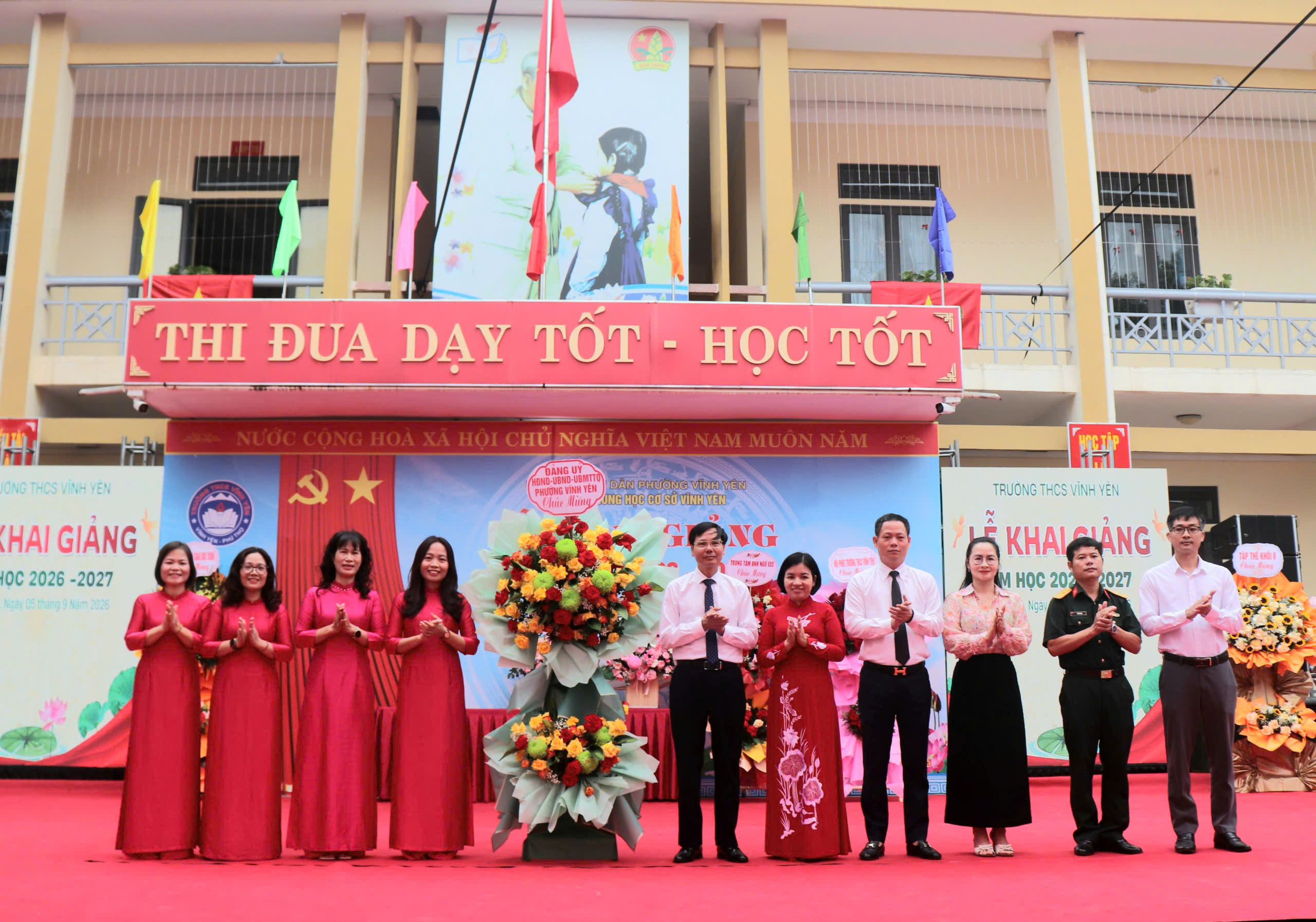 Ph&uacute; Thọ: Rộn r&agrave;ng ng&agrave;y hội khai trường, quyết t&acirc;m n&acirc;ng cao chất lượng gi&aacute;o dục- Ảnh 3.