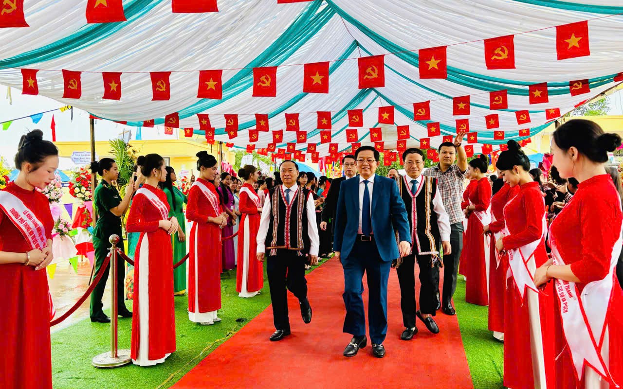 Trường Phổ th&ocirc;ng nội tr&uacute; li&ecirc;n cấp B&igrave;nh Li&ecirc;u bước v&agrave;o năm học mới- Ảnh 11.