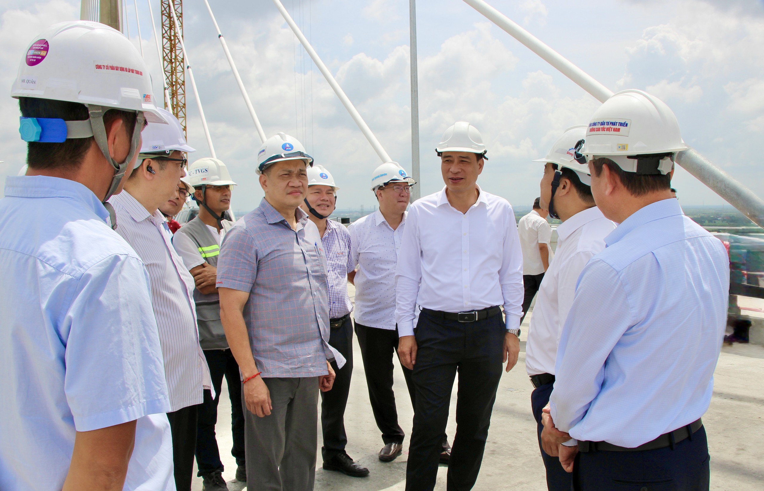 Khẩn trương ho&agrave;n th&agrave;nh, khai th&aacute;c to&agrave;n tuyến cao tốc Bến Lức - Long Th&agrave;nh cuối th&aacute;ng 9- Ảnh 1.